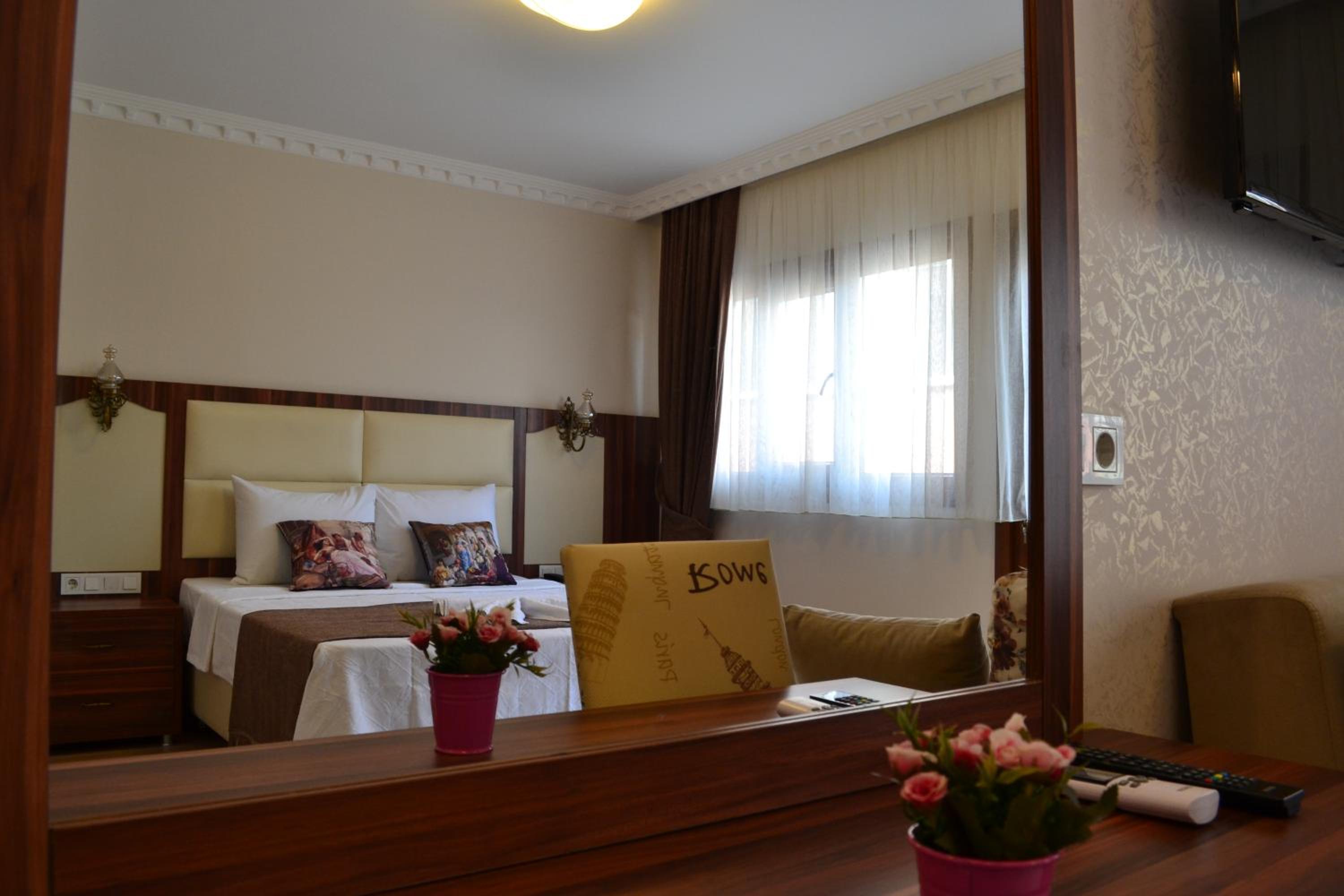 Blue Istanbul Otel Taksim - Image 9