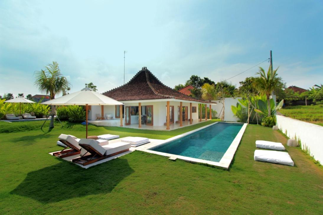 Love Is Simple Bali
