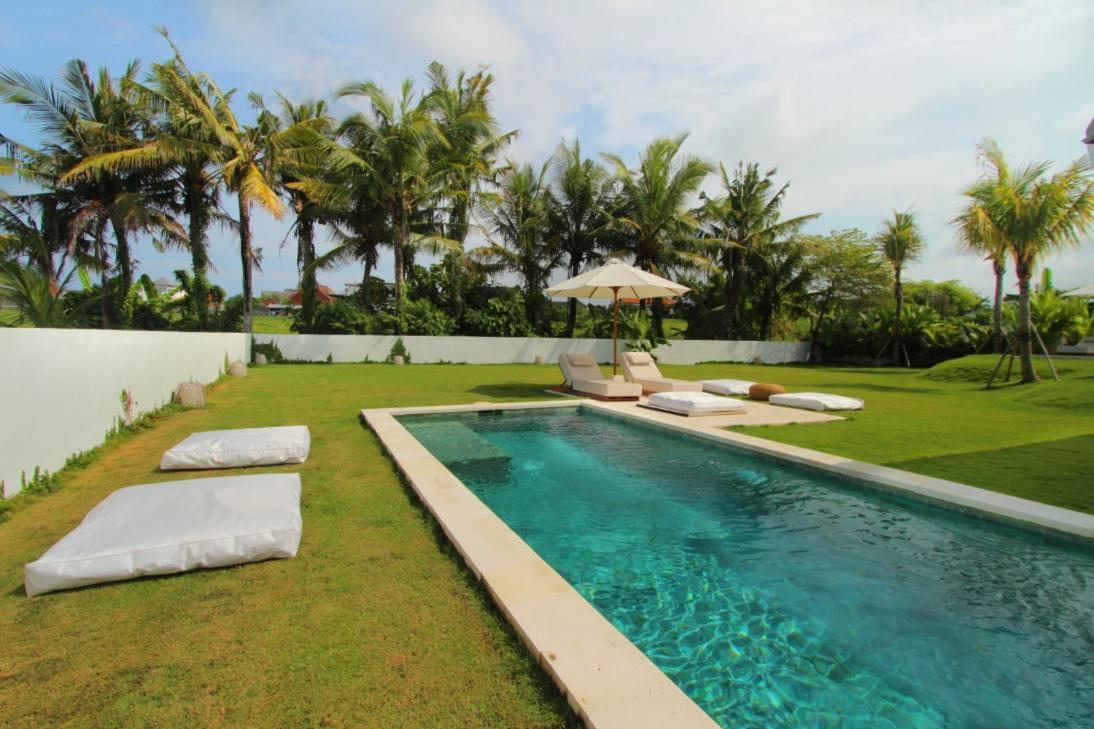 Love Is Simple Bali