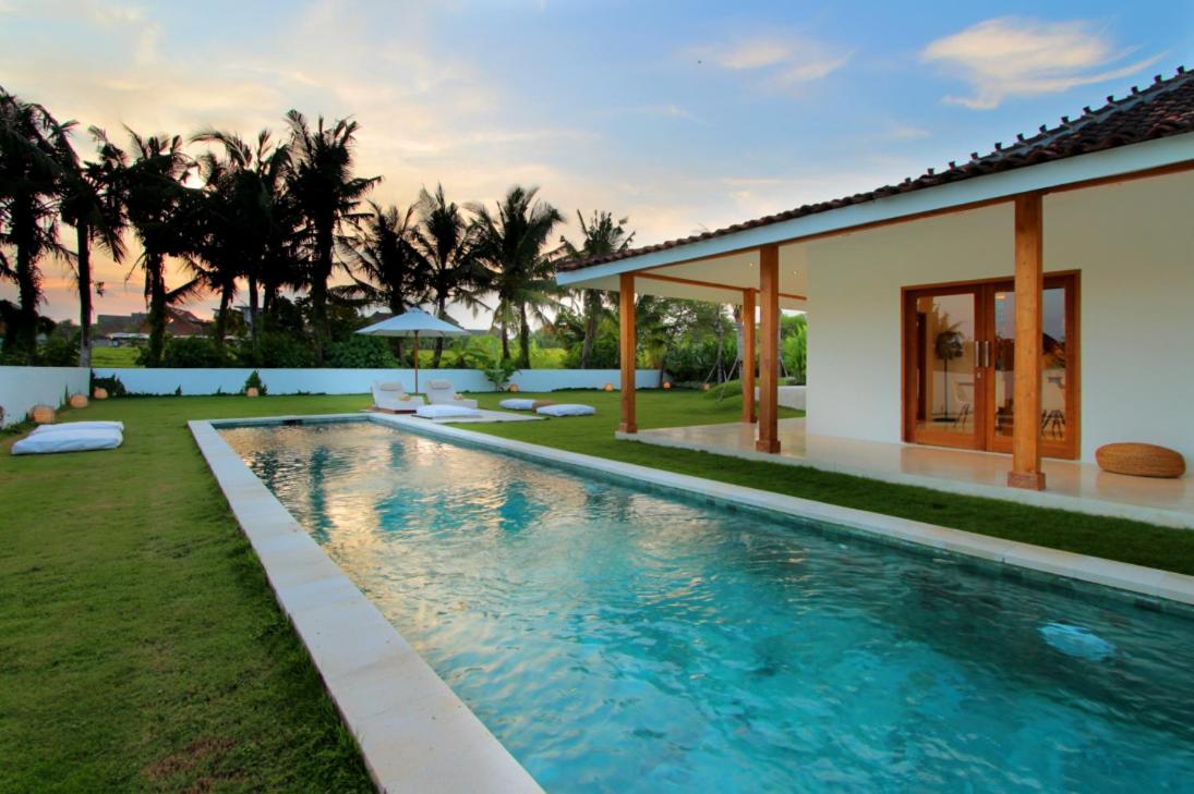 Love Is Simple Bali