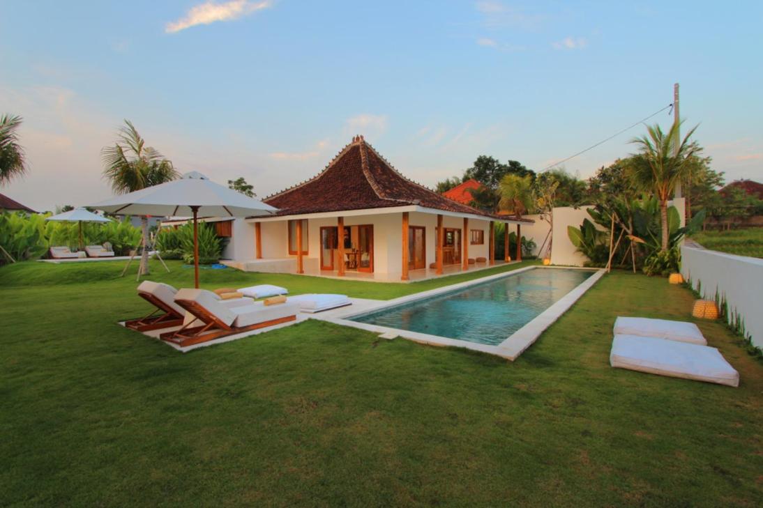 Love Is Simple Bali