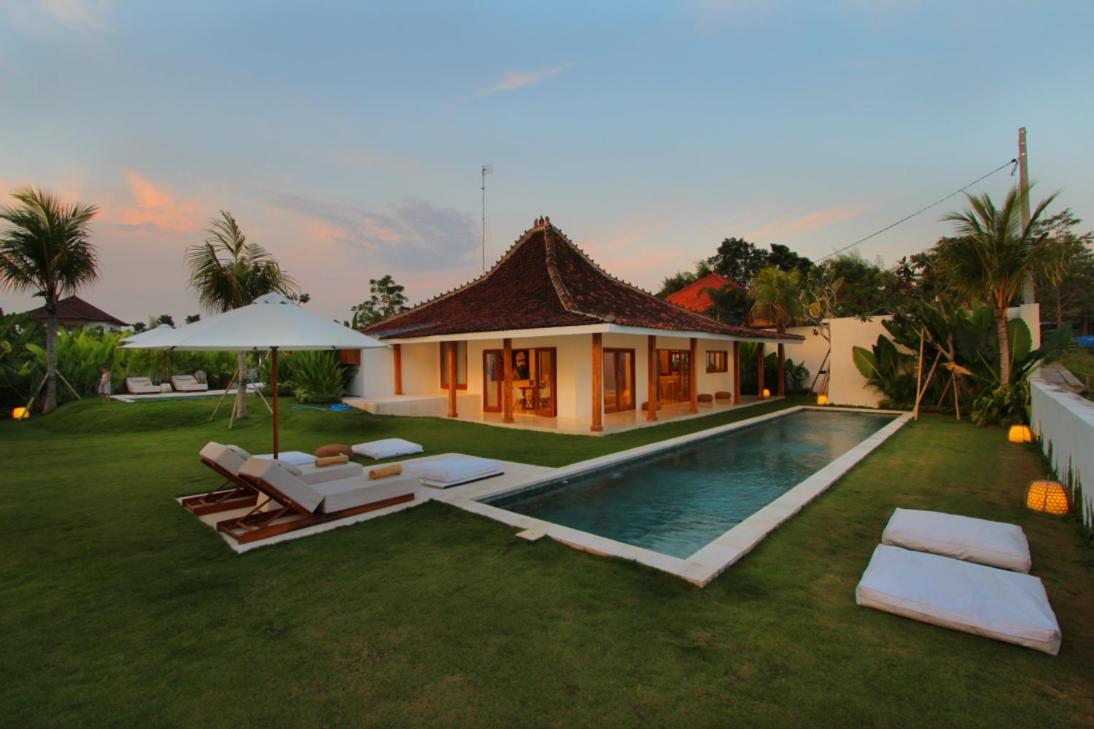 Love Is Simple Bali