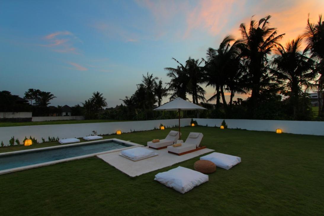 Love Is Simple Bali