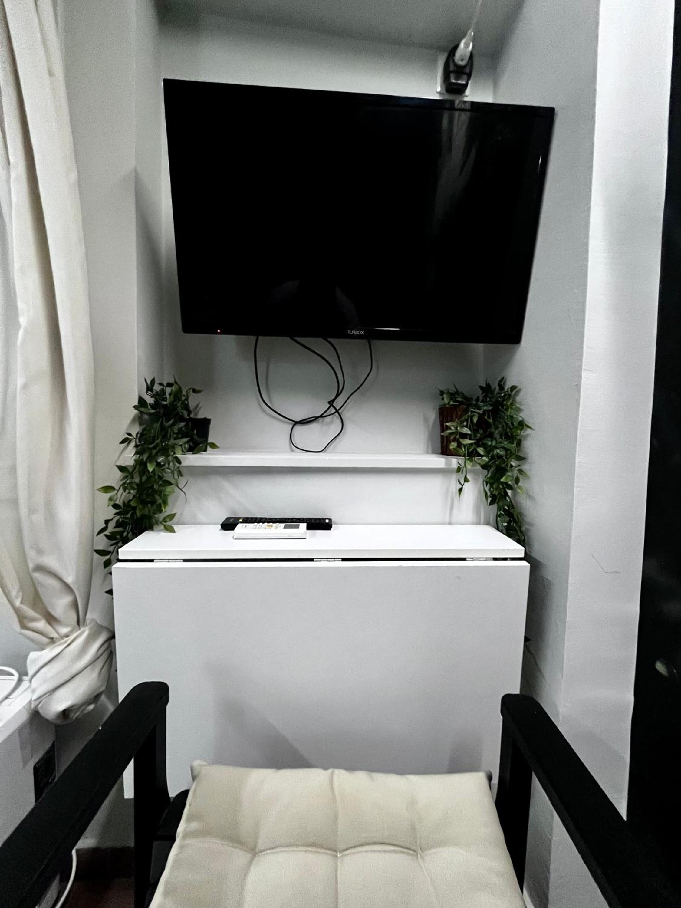 Central Cozy Studio, Ath