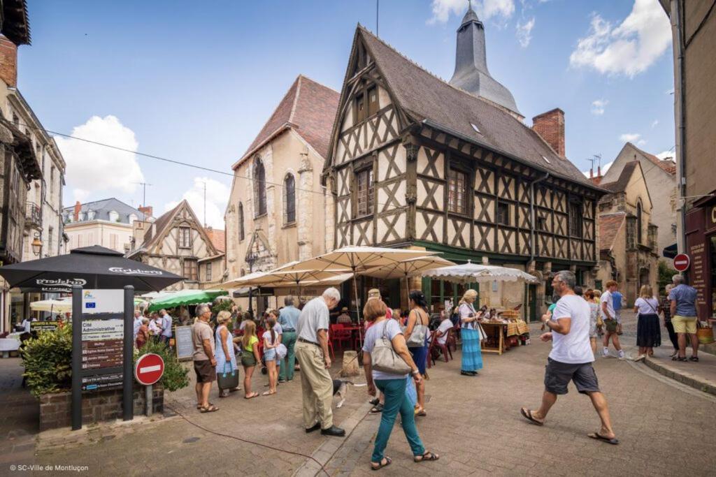 T2 cosy avec terrasse privée à Montluçon
