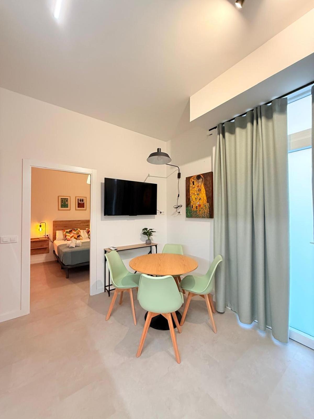 Travel Habitat Oceanografic Suites