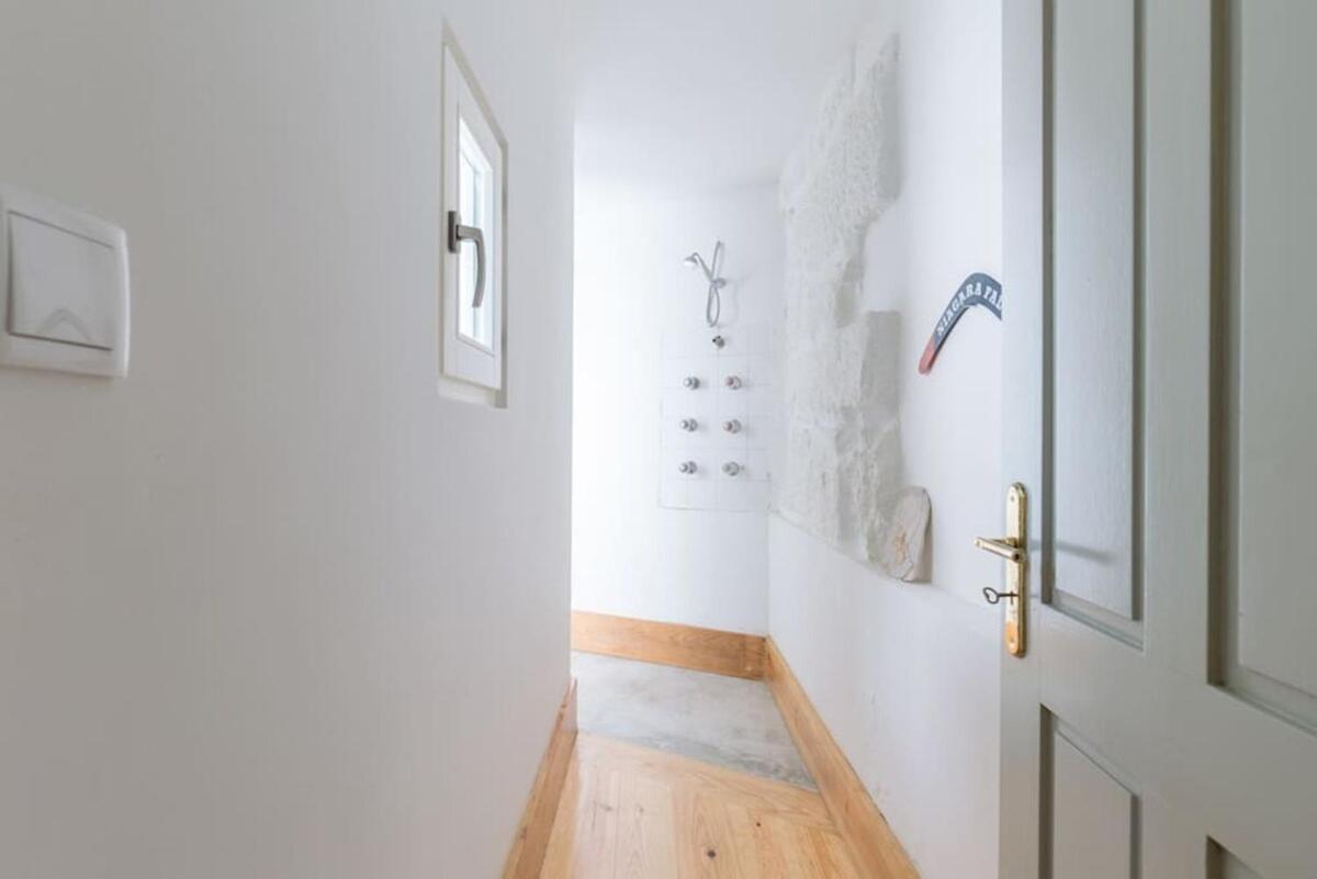 Charming Apartment by Hosty