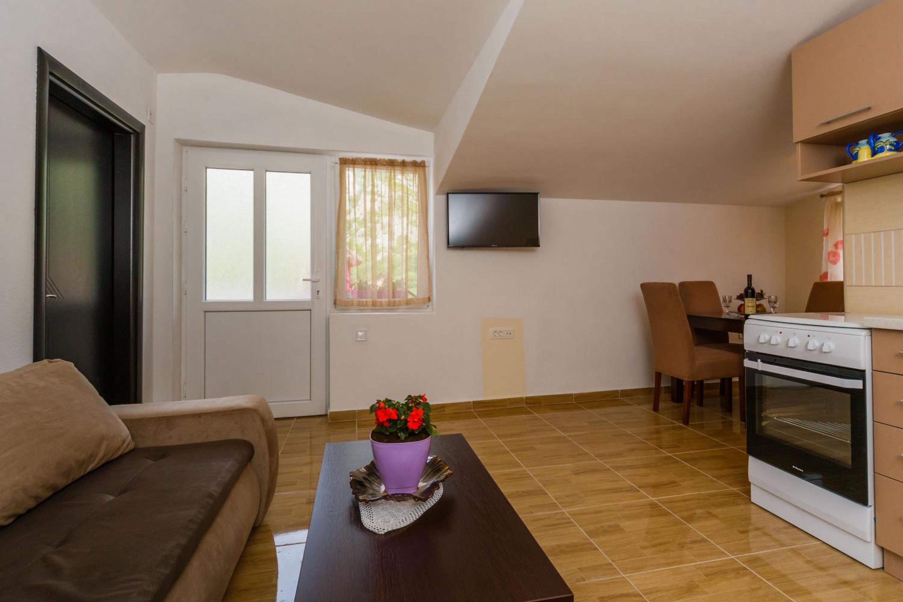 Paradise Bay Apartments