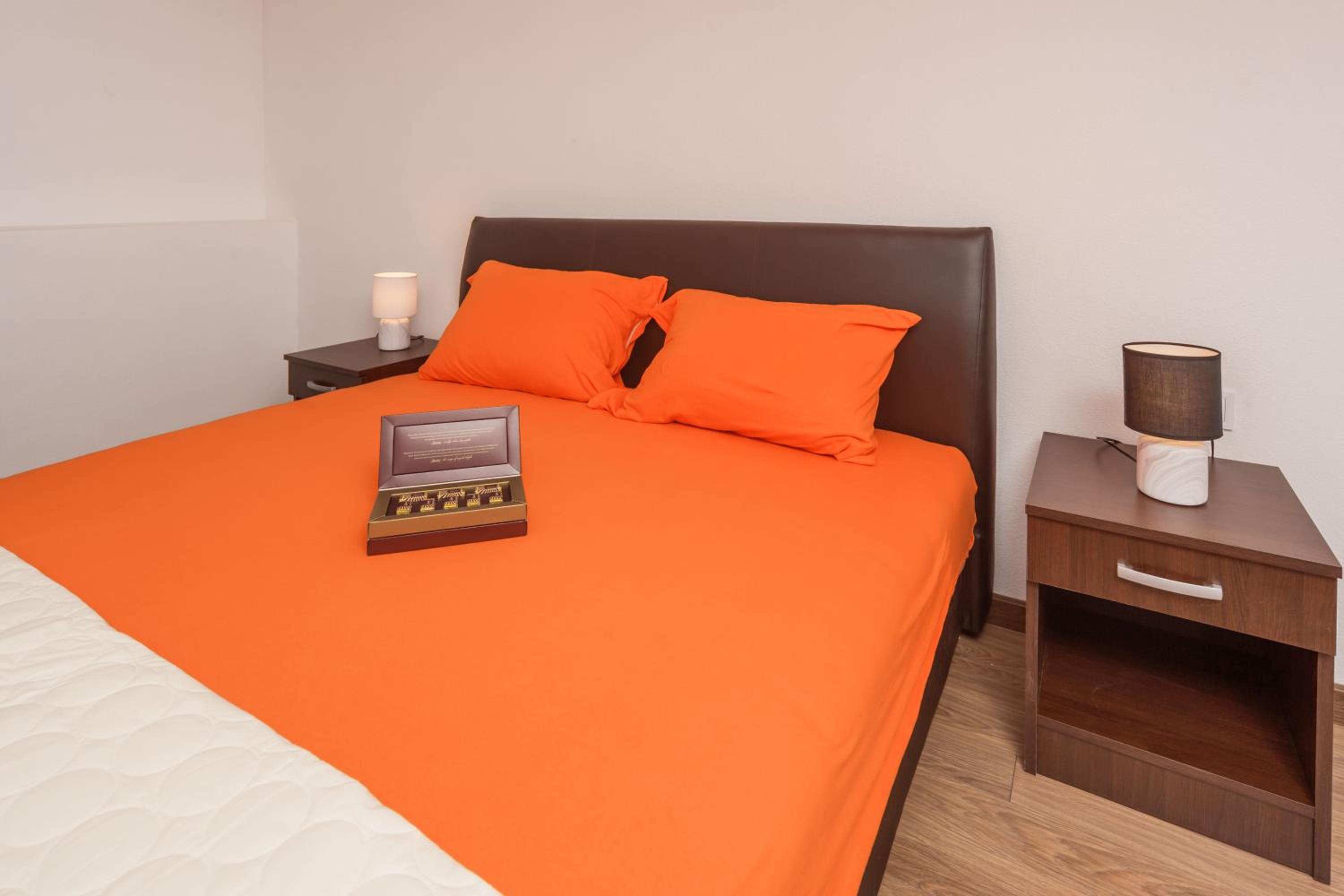 Paradise Bay Apartments