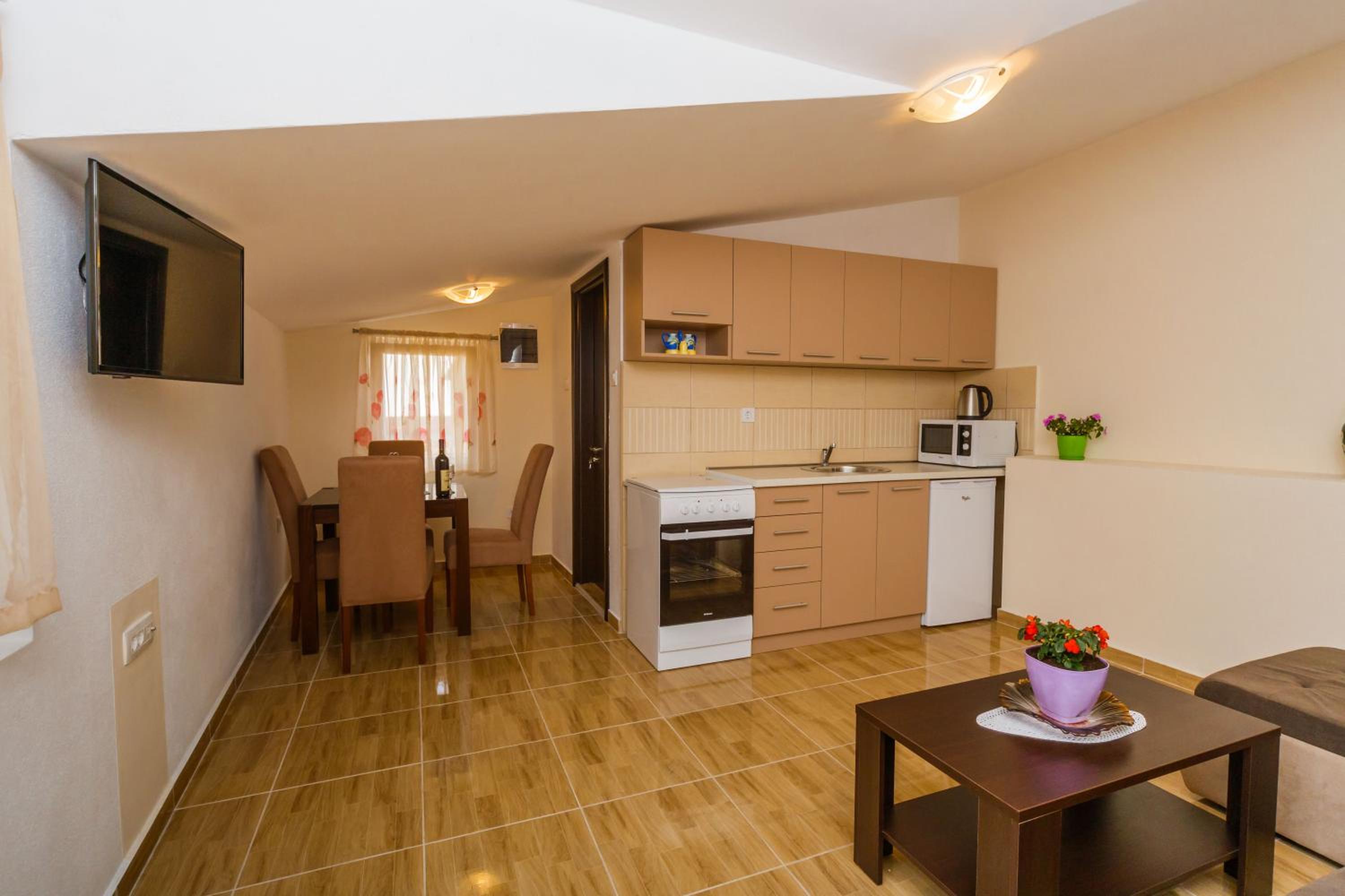 Paradise Bay Apartments