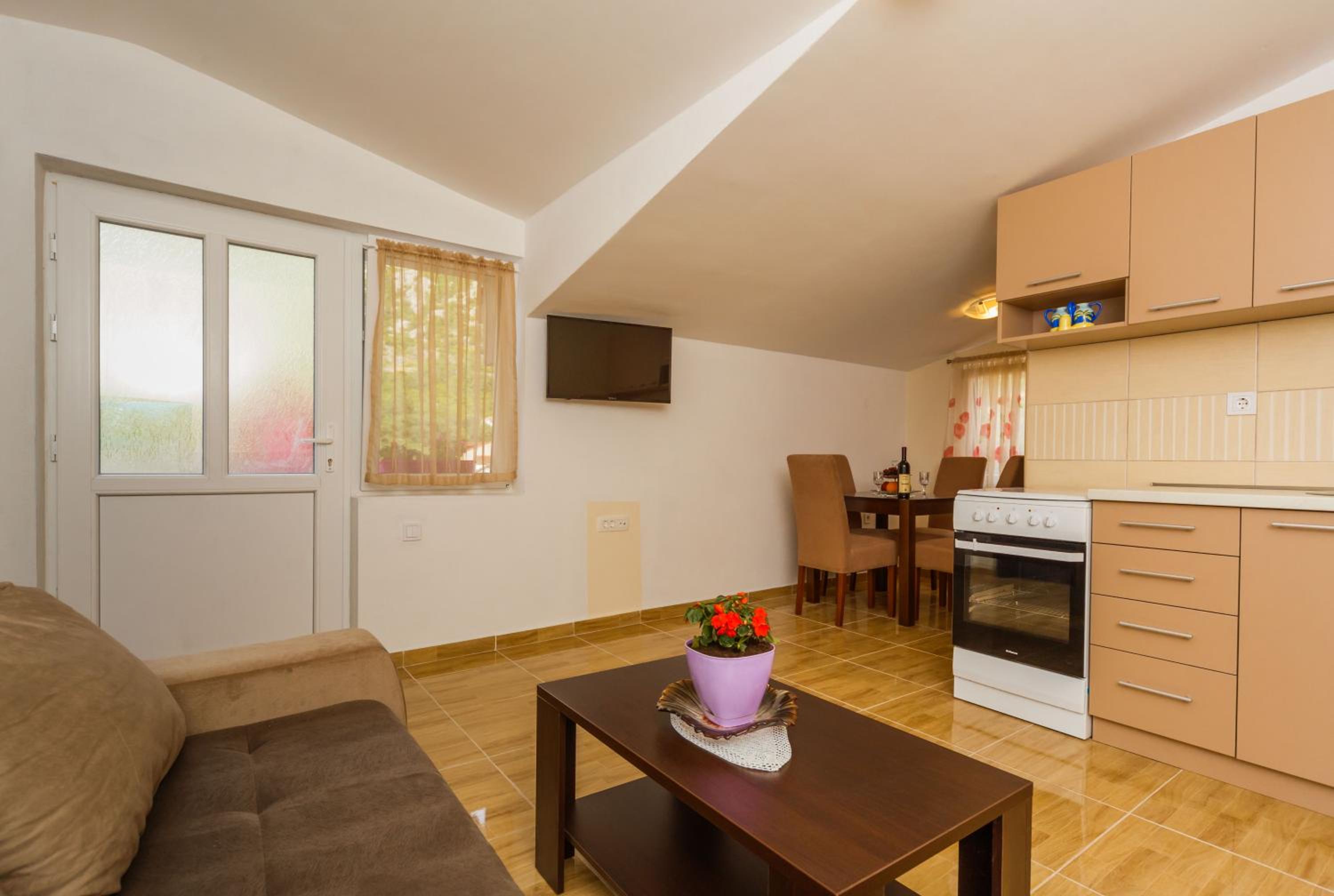 Paradise Bay Apartments