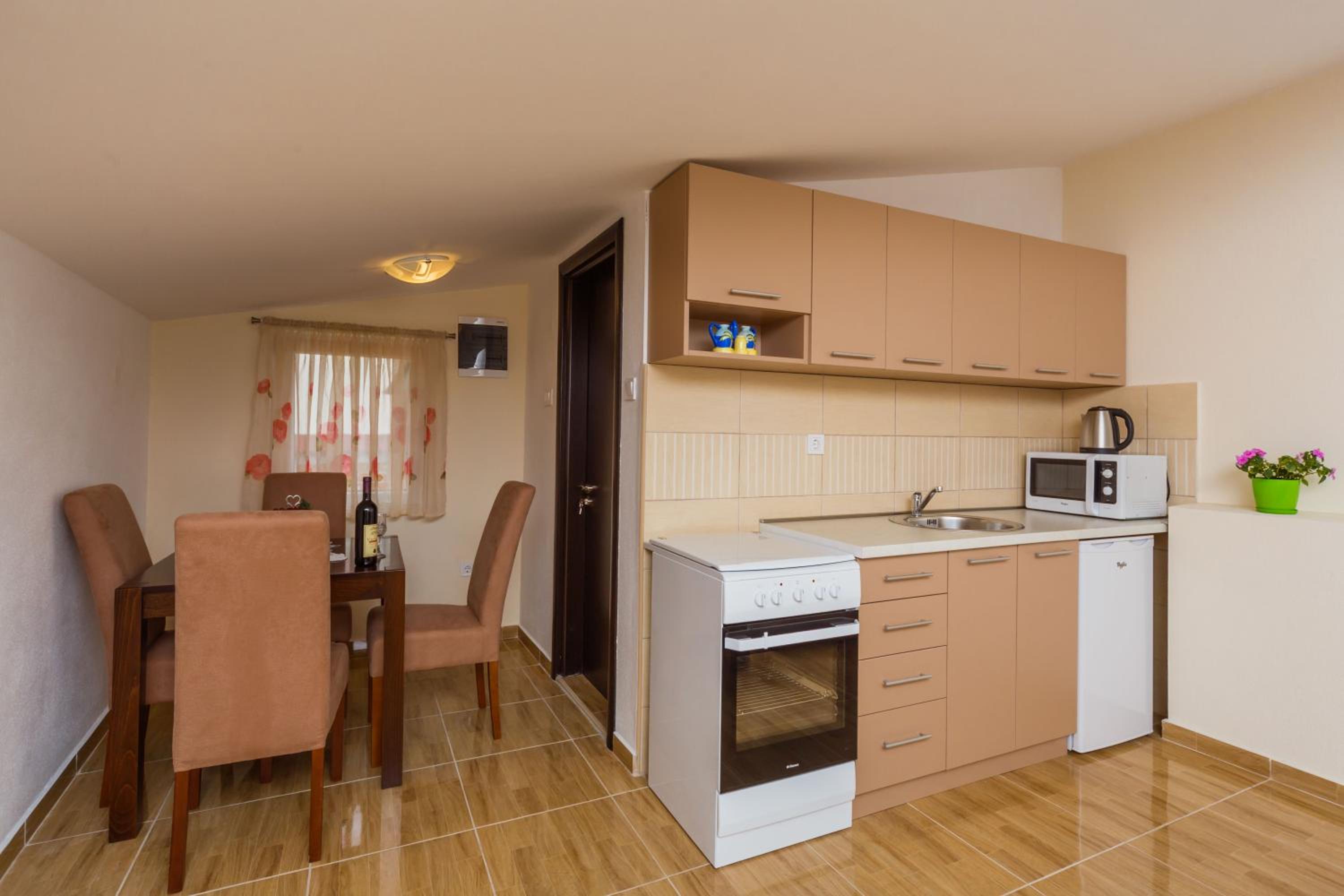 Paradise Bay Apartments