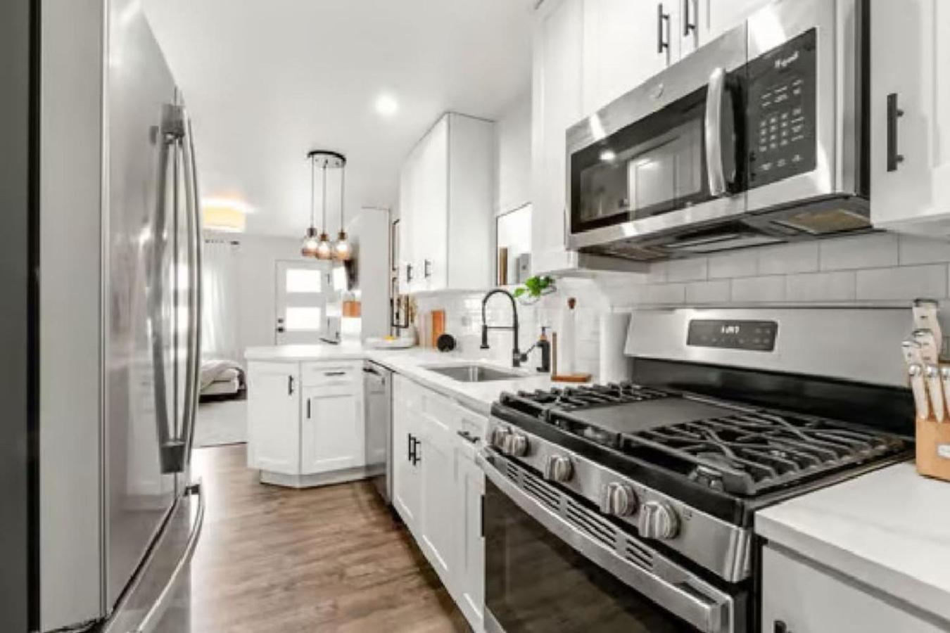 West Denver Radiance Light and Bright 3BR retreat