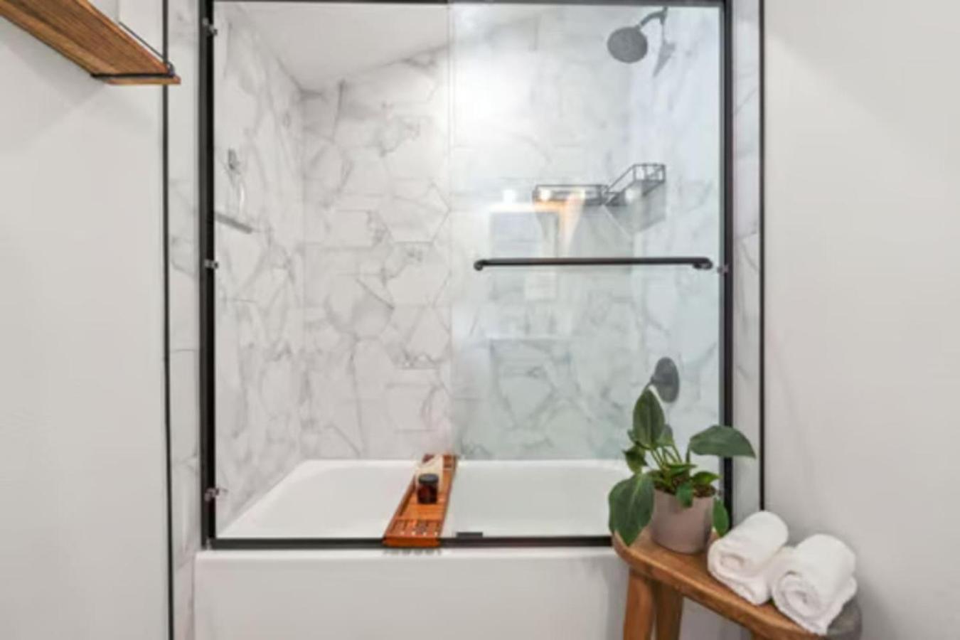West Denver Radiance Light and Bright 3BR retreat