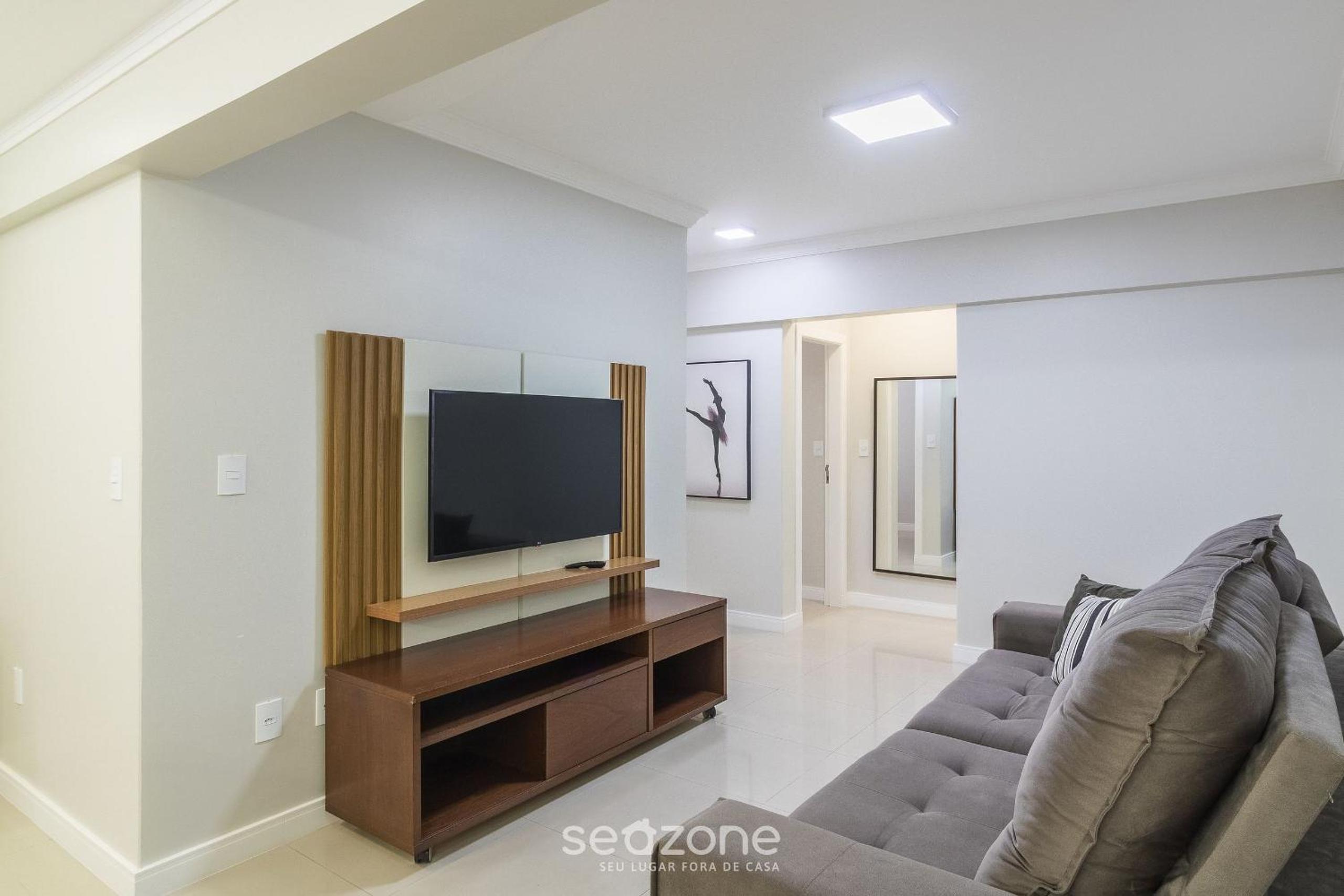 3 Bedroom Apartment 130m from the Beach MMP0137