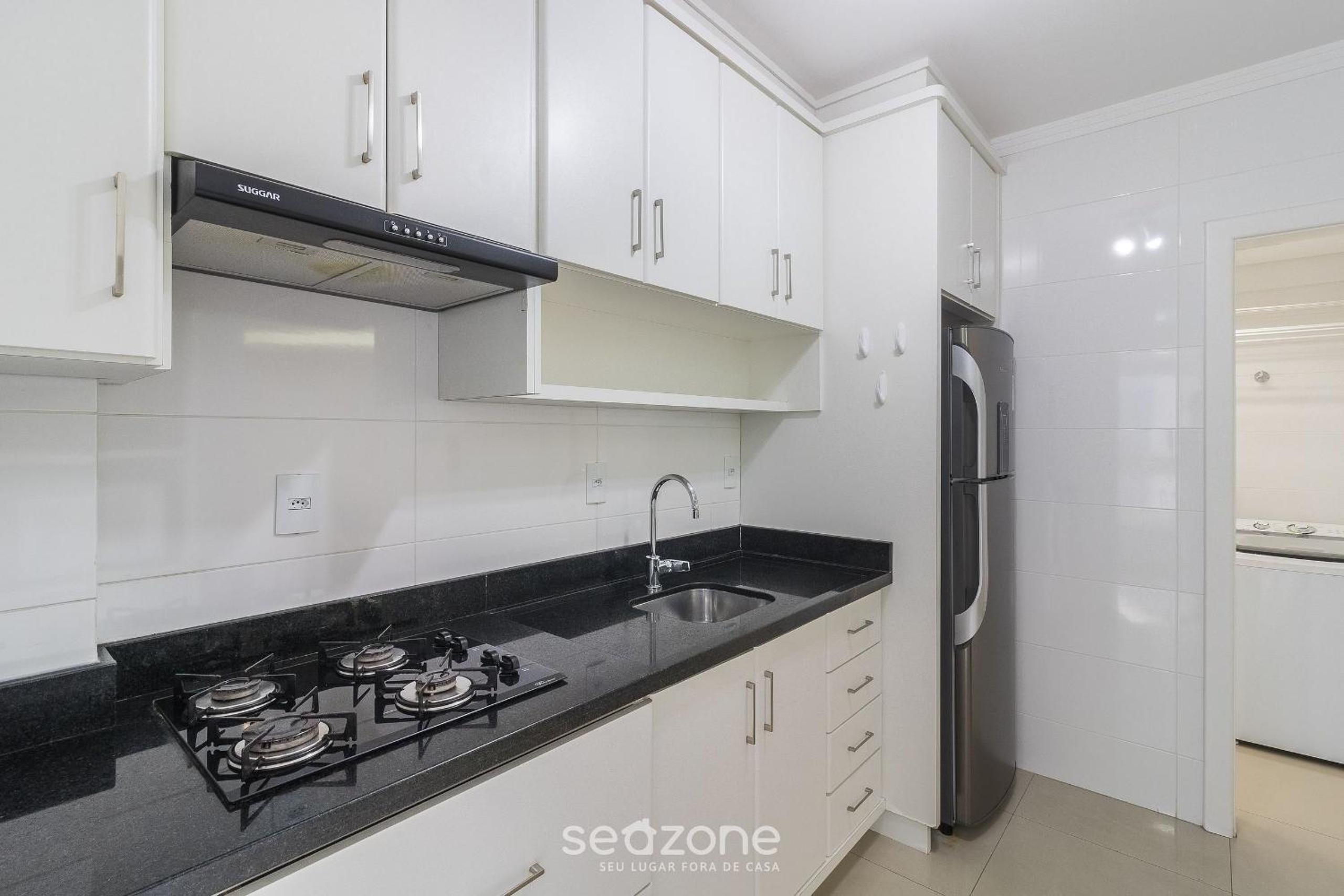 3 Bedroom Apartment 130m from the Beach MMP0137