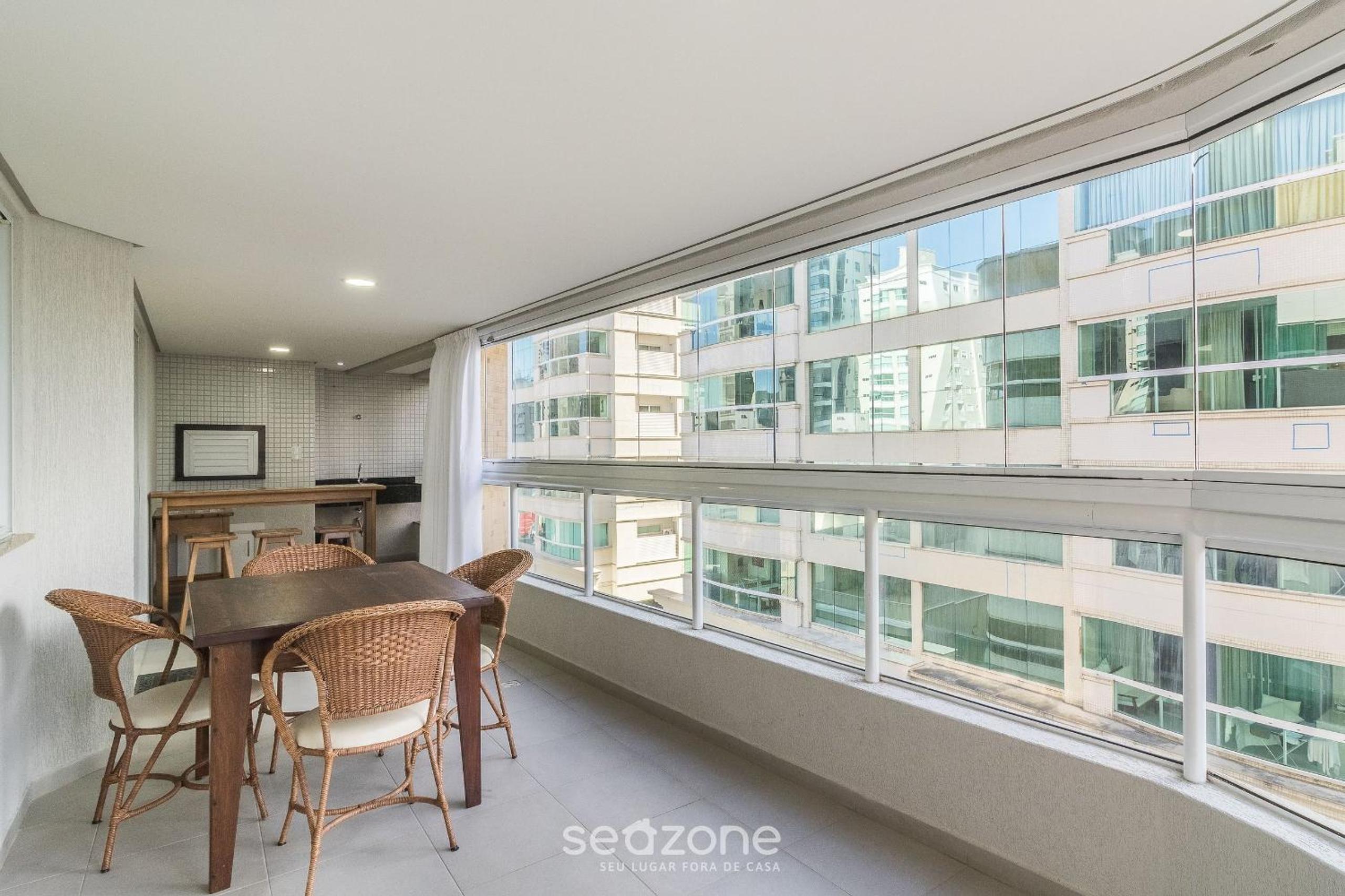 3 Bedroom Apartment 130m from the Beach MMP0137