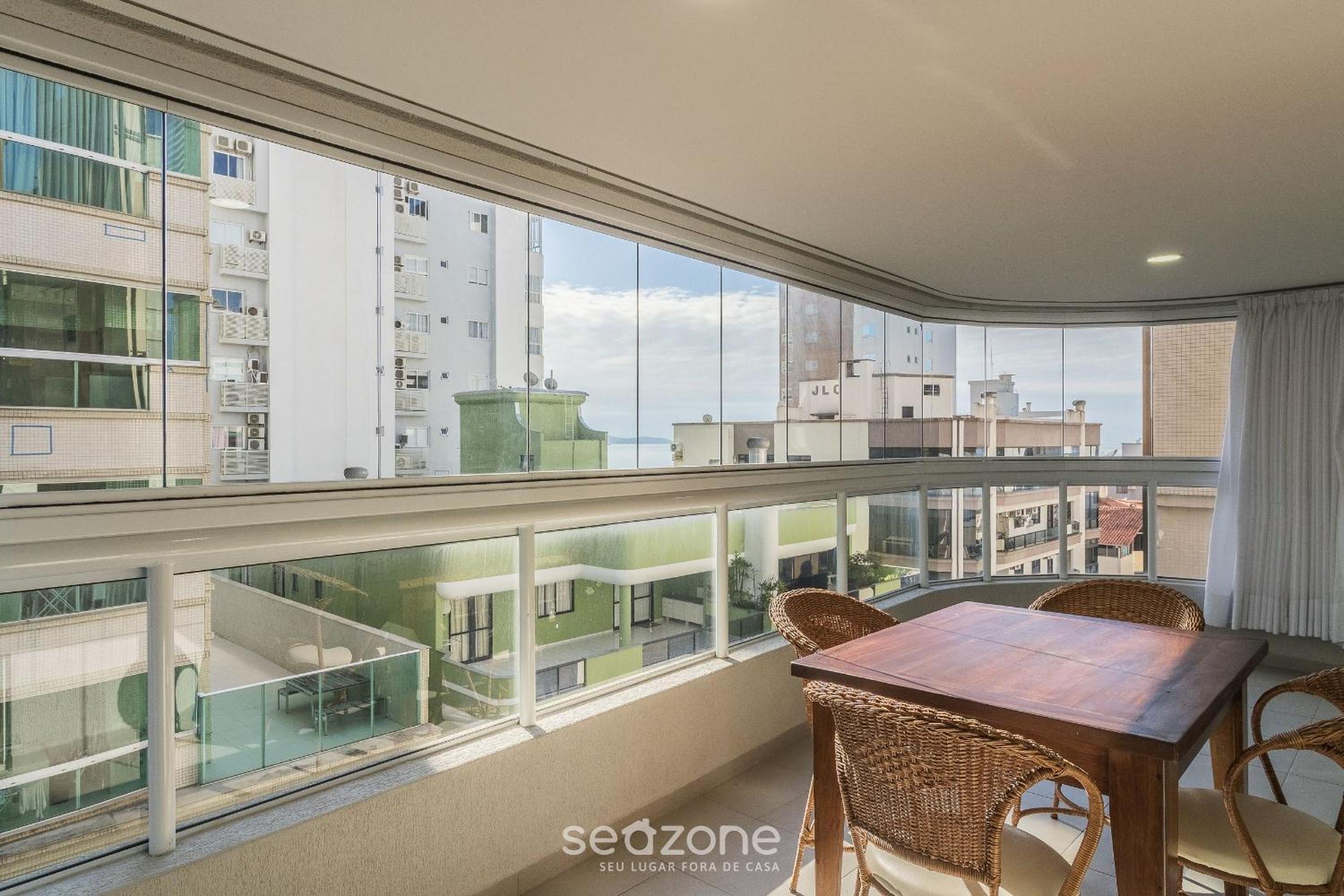 3 Bedroom Apartment 130m from the Beach MMP0137