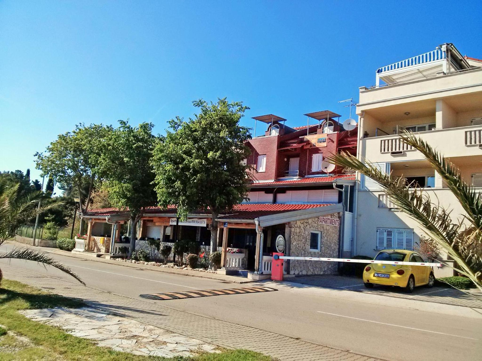 Hotel Beach Apartment Sveti Filip i Jakov - Turanj - Image 1