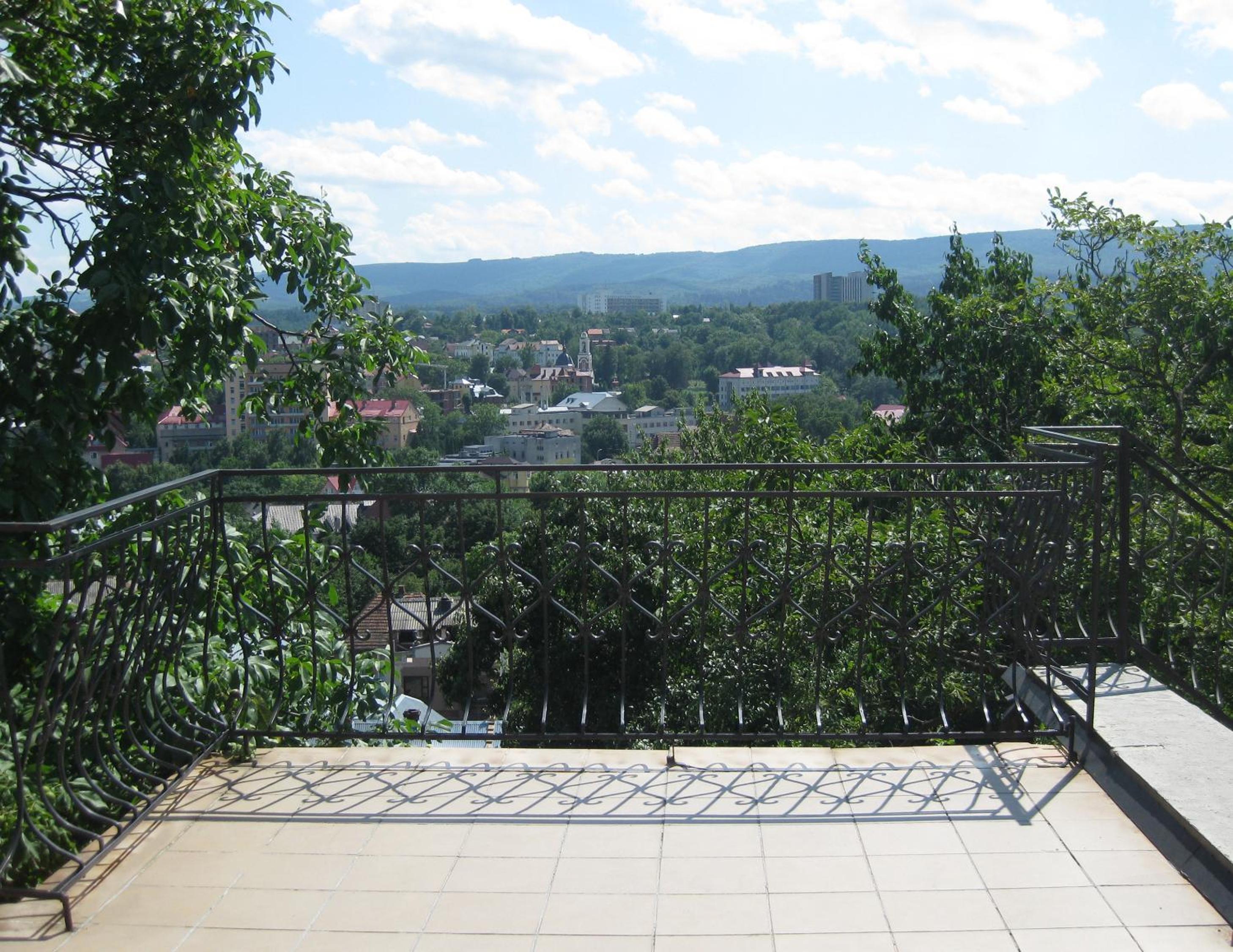 Photo 8