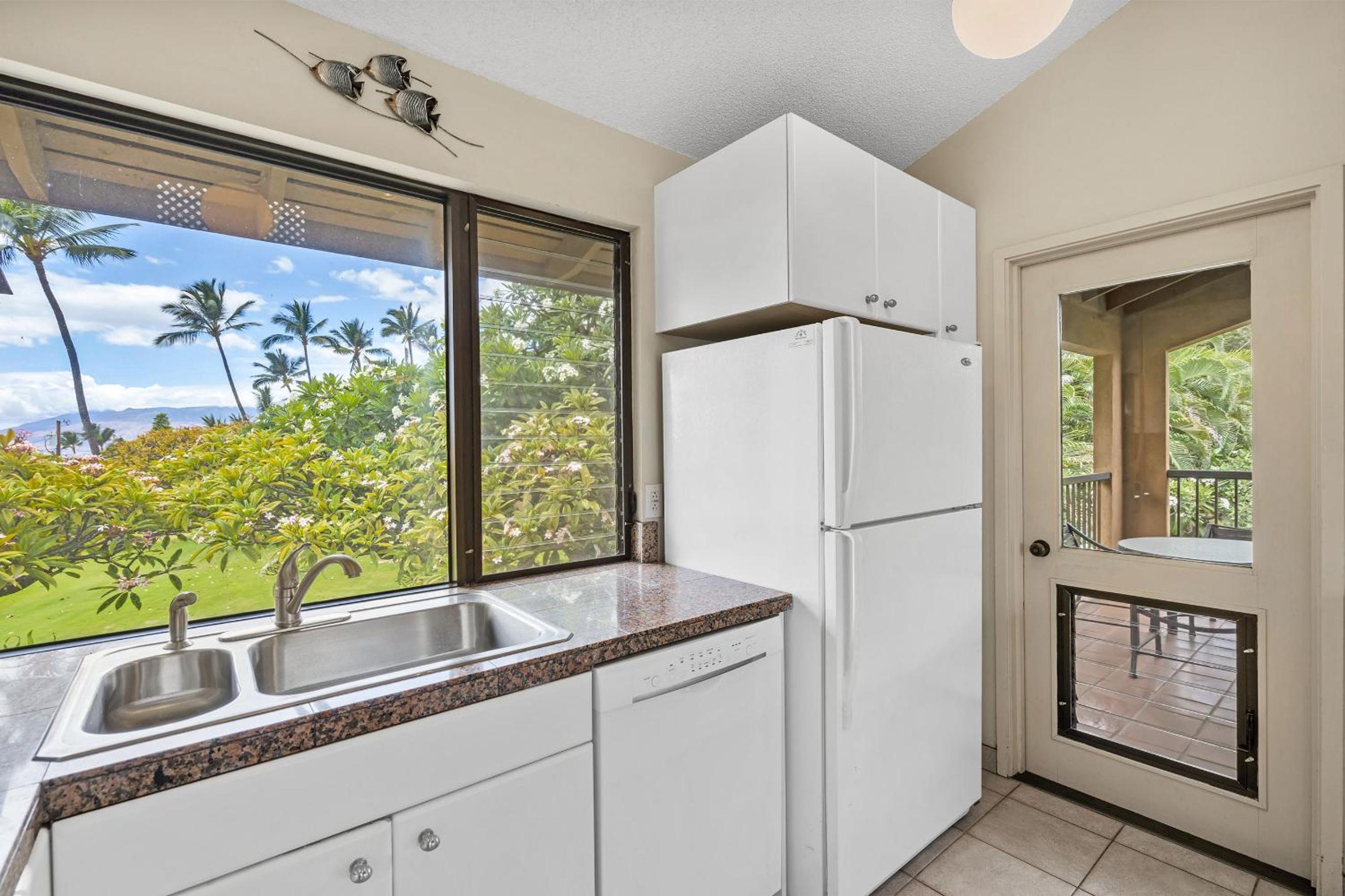 Wailea Ekahi 20J - Secluded Garden Oasis Surrounded by Trees & Tropical Blooms