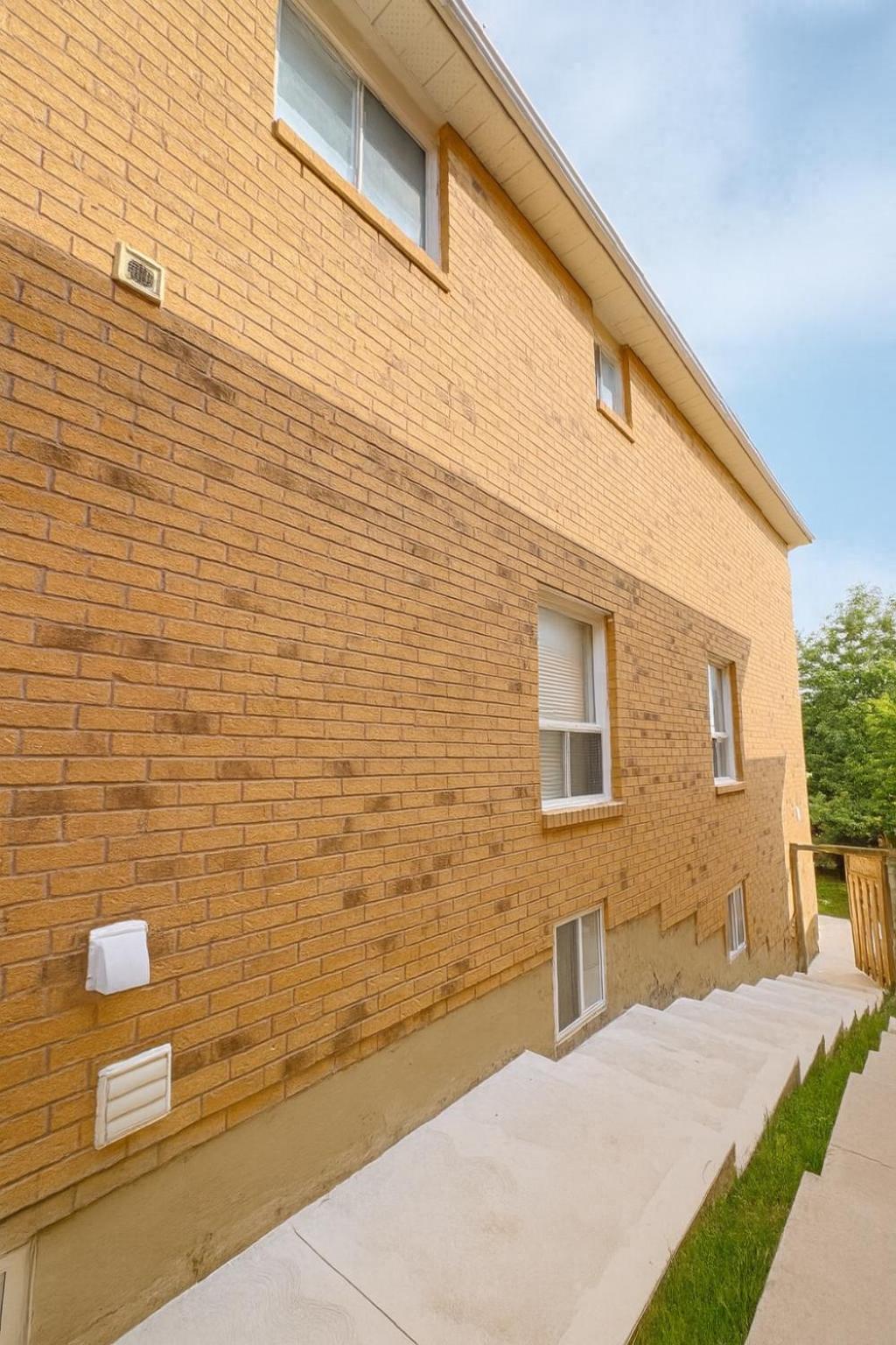 Newly Renovated 3BR Orangeville Basement Suite with Private Access, 10 Min Walk to Headwaters Hospital, 5 Min Drive to Mount Alverno! Ideal for Medical Sta