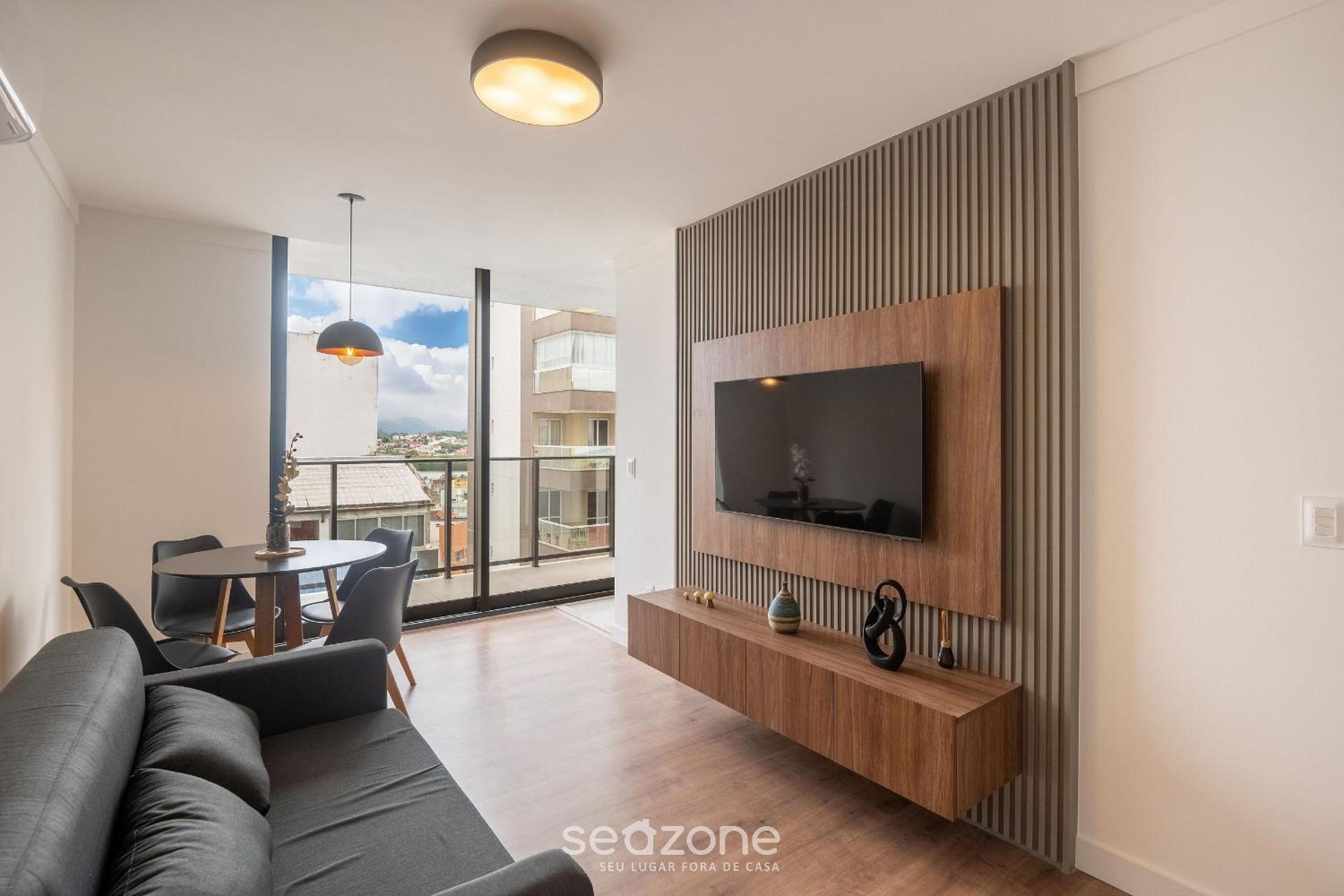 Building with New Apartments 300m from the Beach - EEP