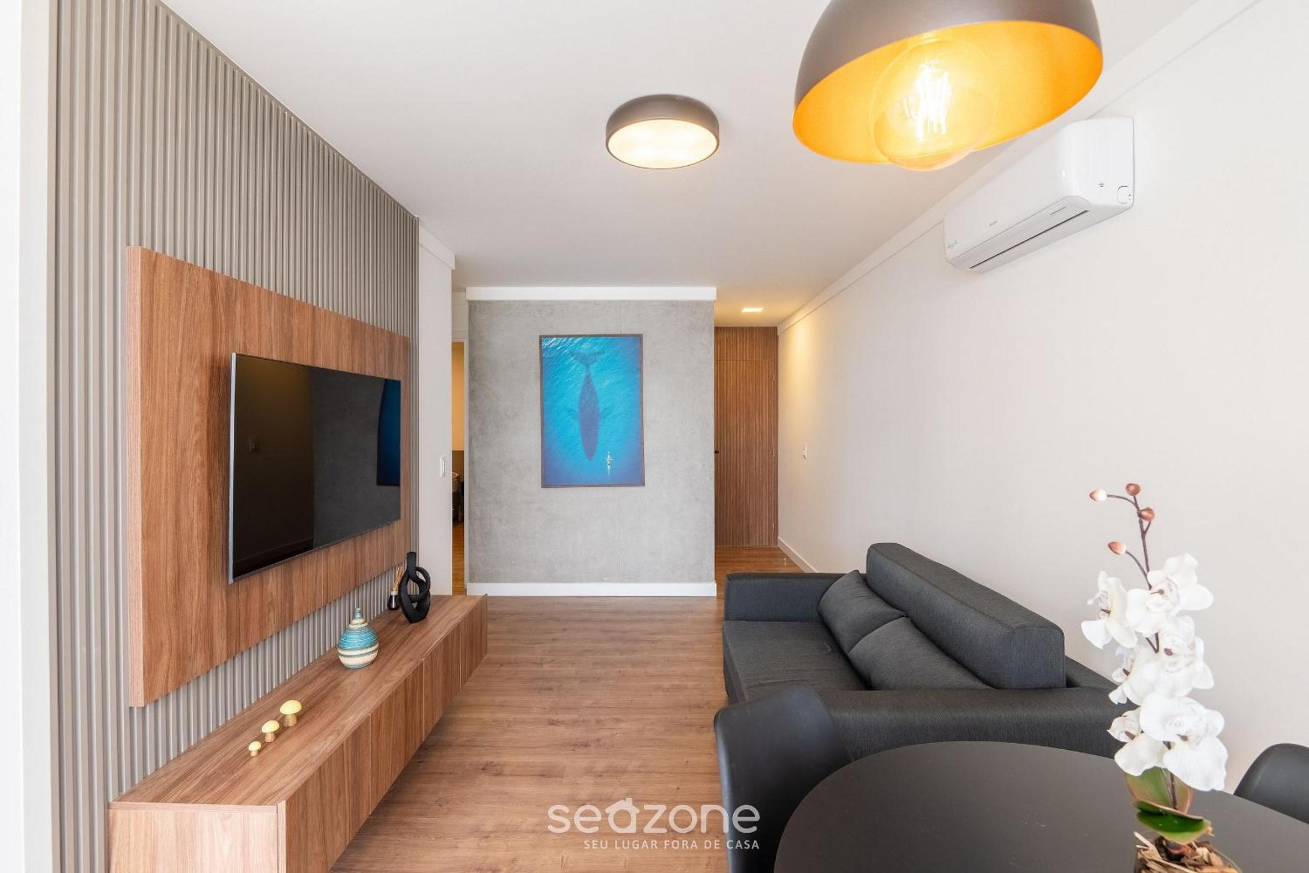 Building with New Apartments 300m from the Beach - EEP
