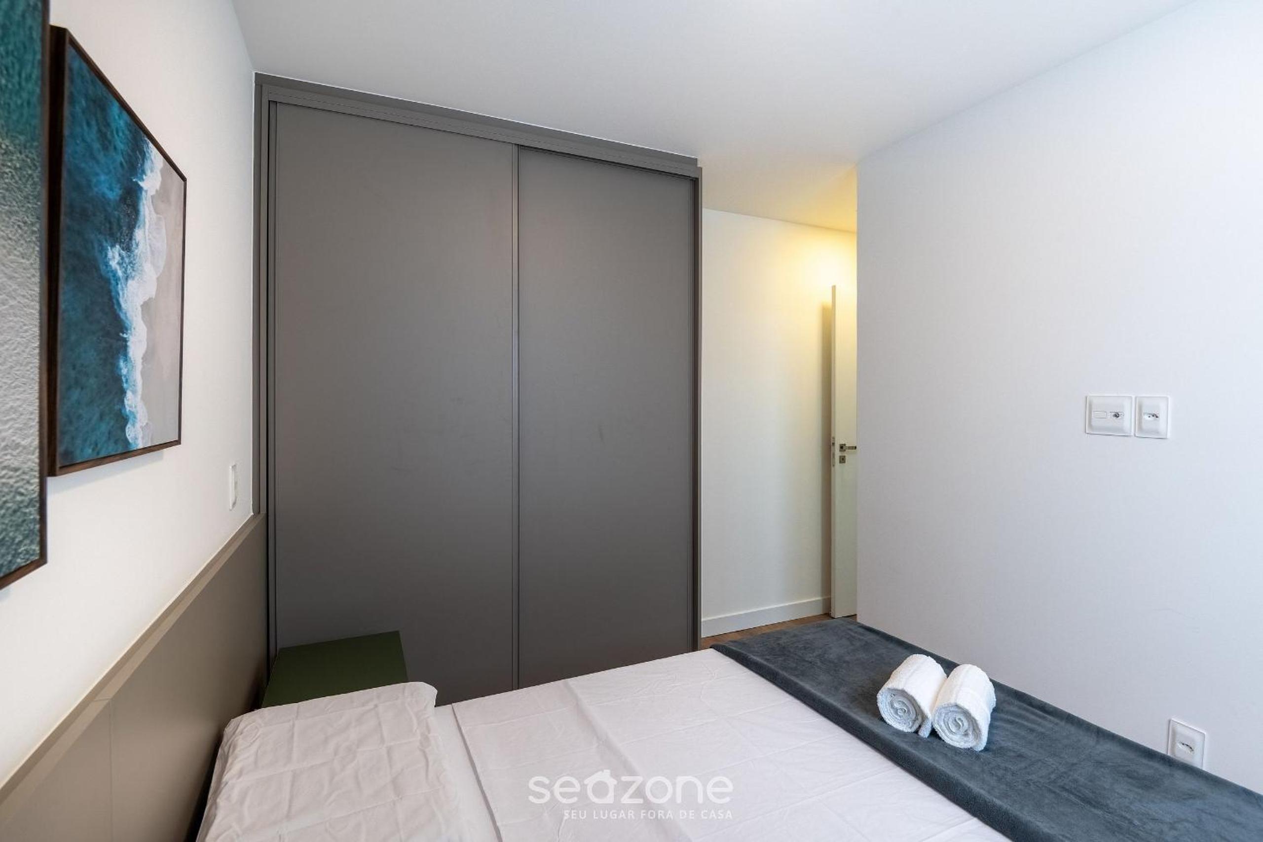 Building with New Apartments 300m from the Beach - EEP