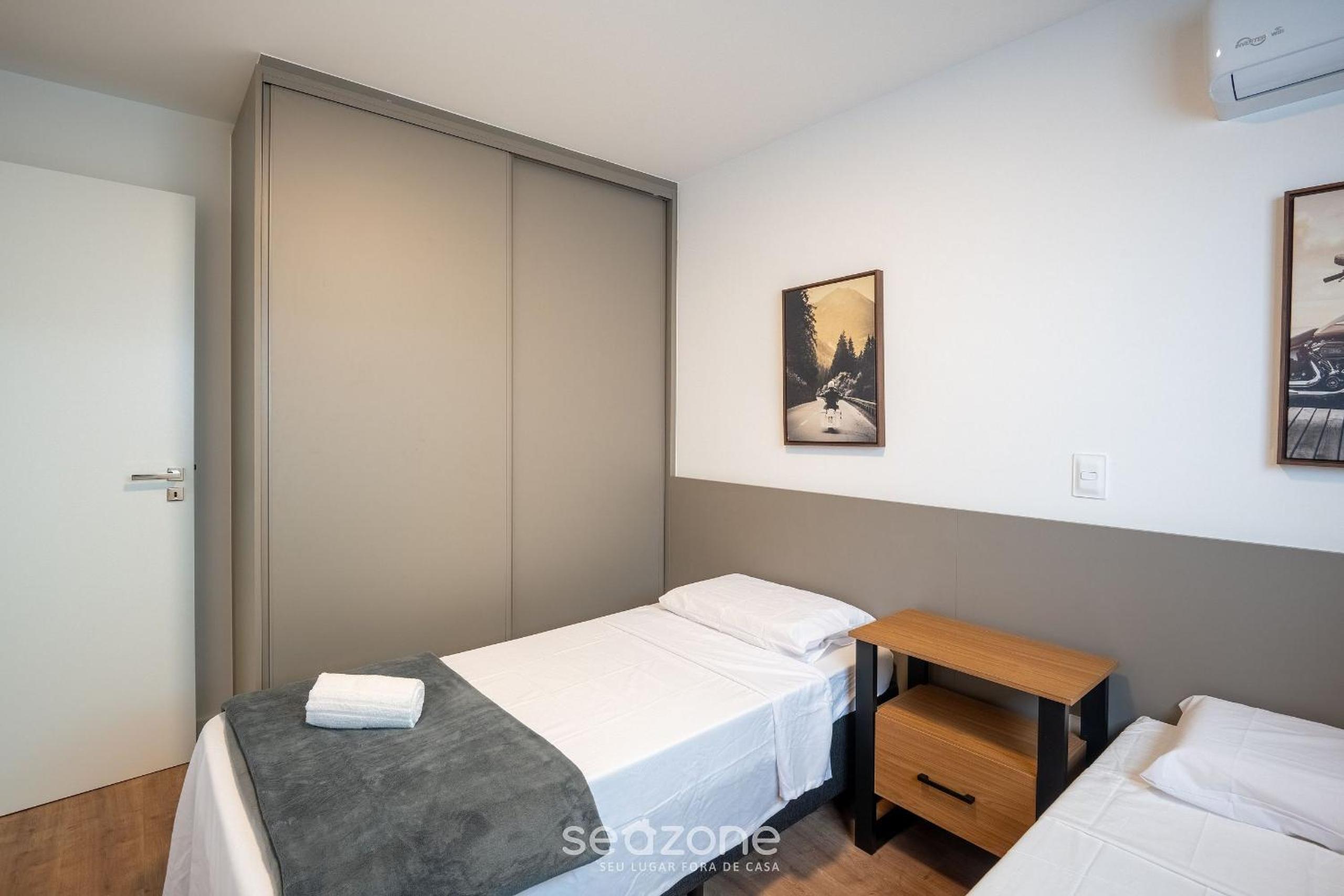 Building with New Apartments 300m from the Beach - EEP