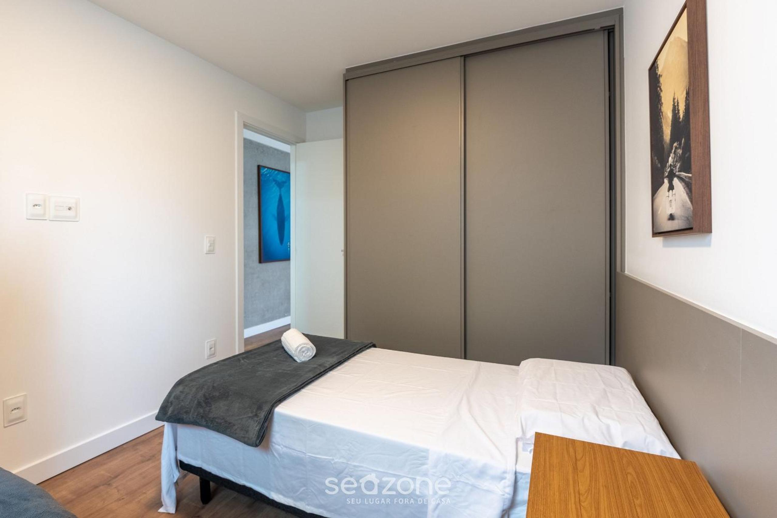 Building with New Apartments 300m from the Beach - EEP