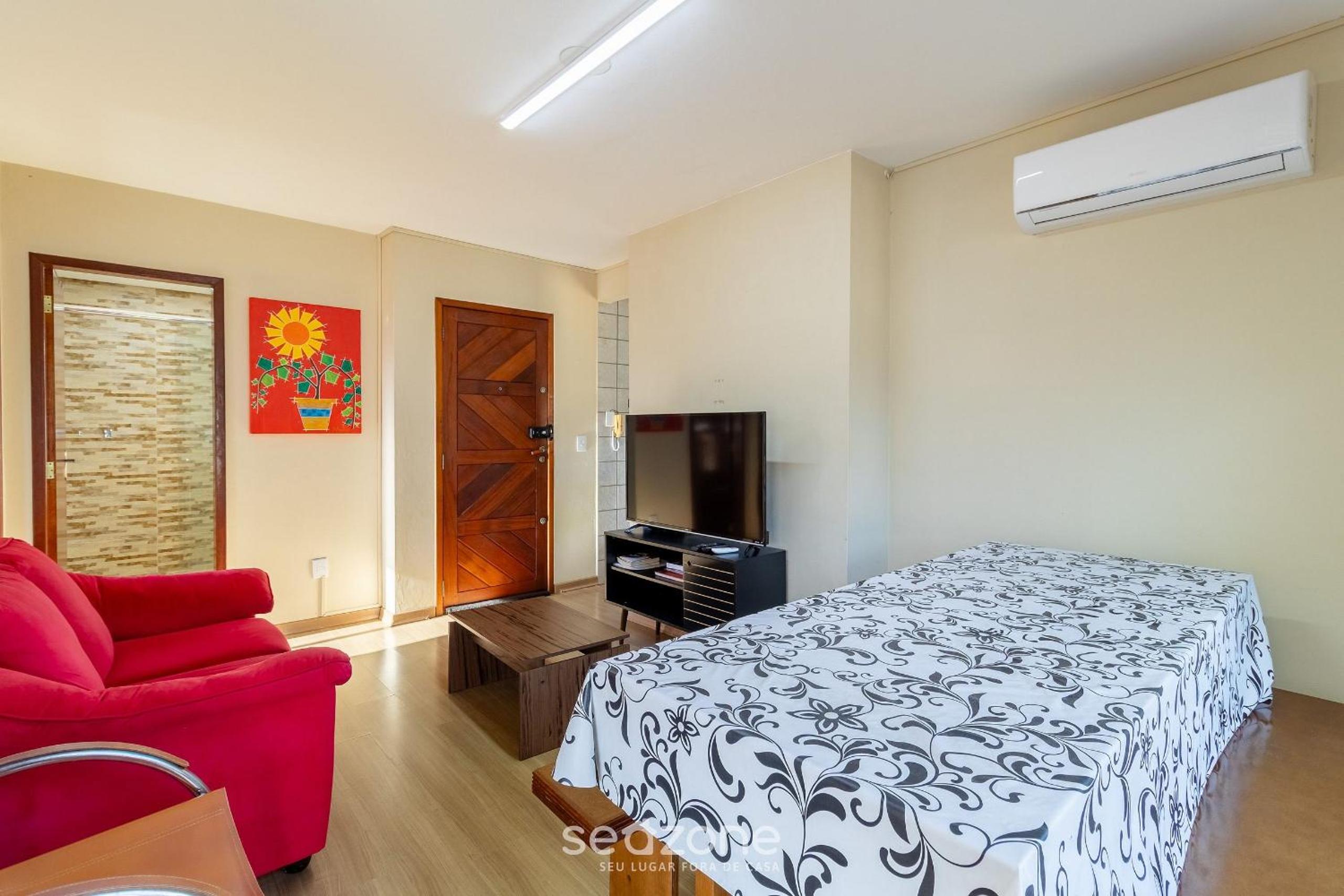 Apart w/ Barbecue 650m from the Beach QTIB0301