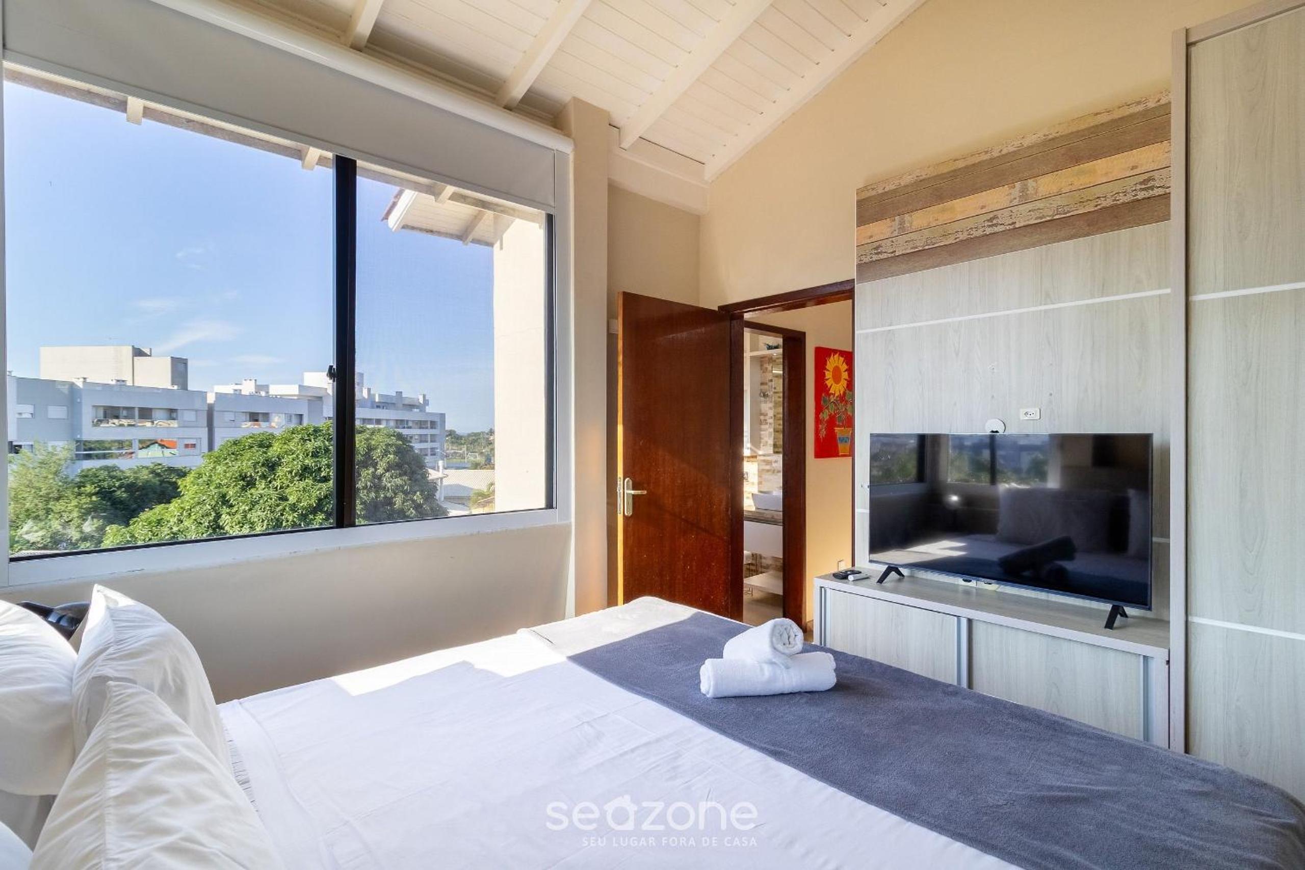 Apart w/ Barbecue 650m from the Beach QTIB0301