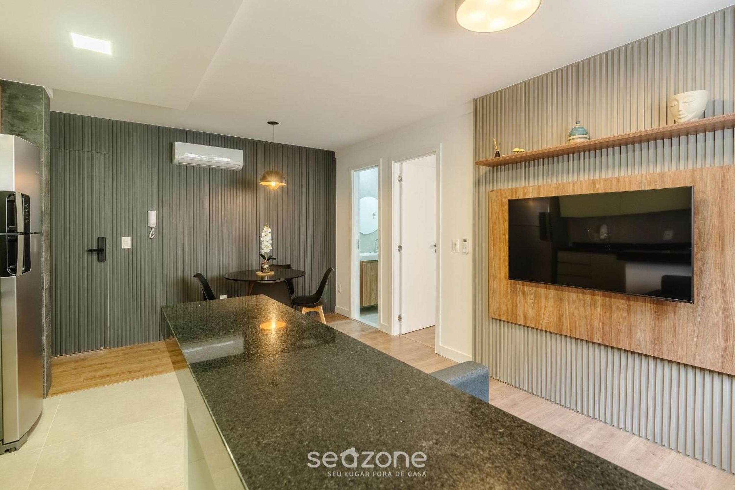 Building with New Apartments 300m from the Beach - EEP