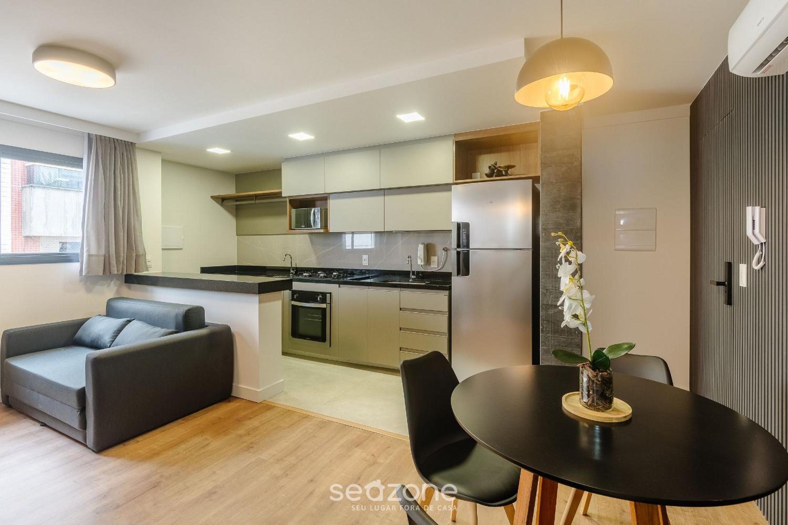 Building with New Apartments 300m from the Beach - EEP