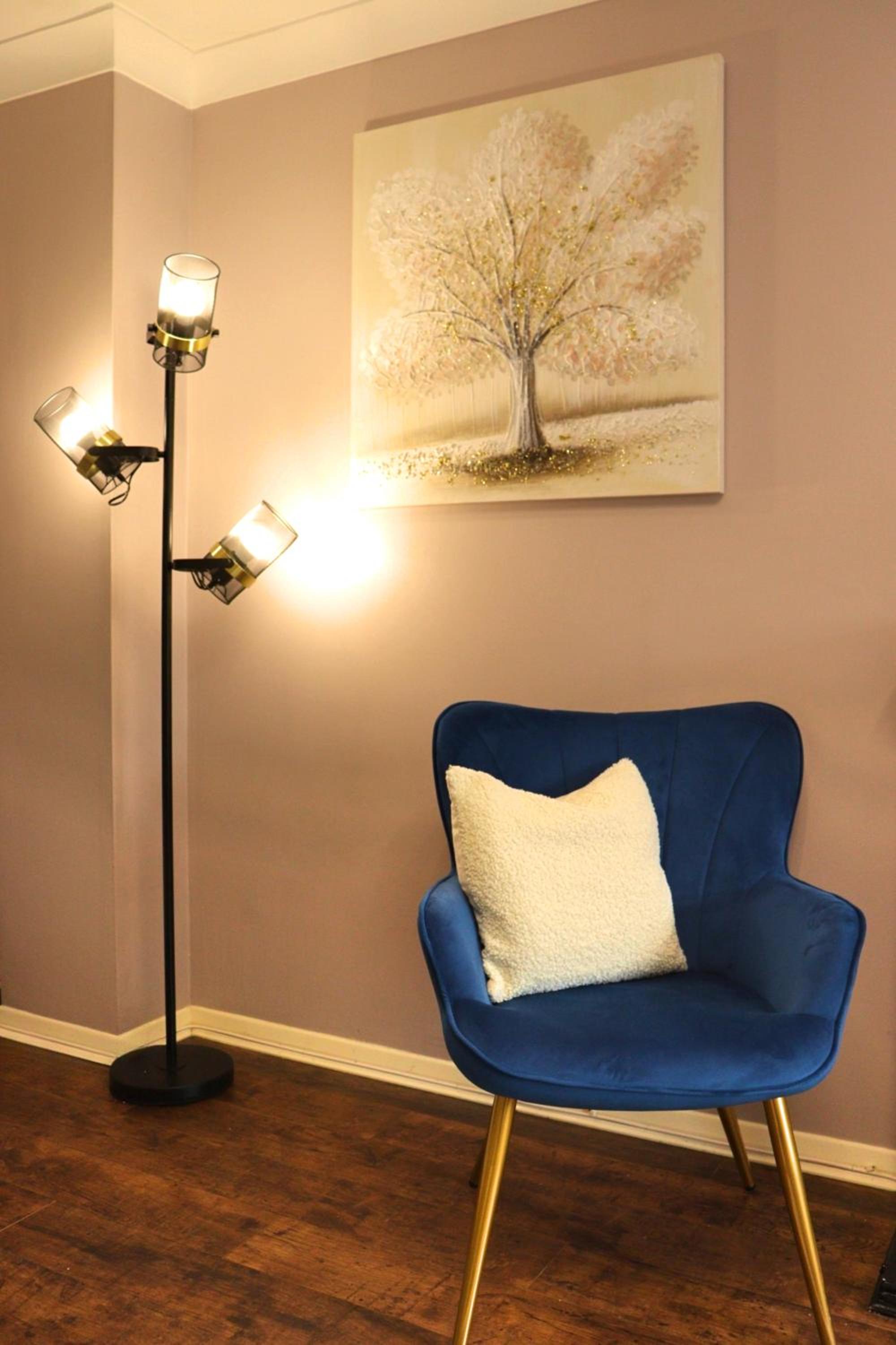 Heathrow Modern House with Parking & Fast WiFi