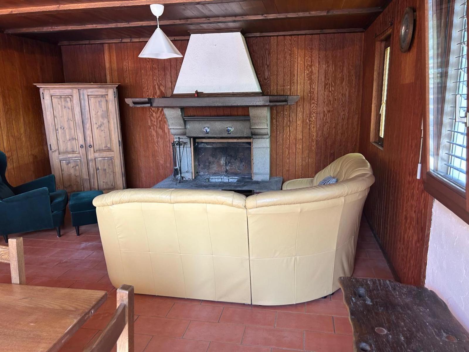 Ara Gesa Old Cottage