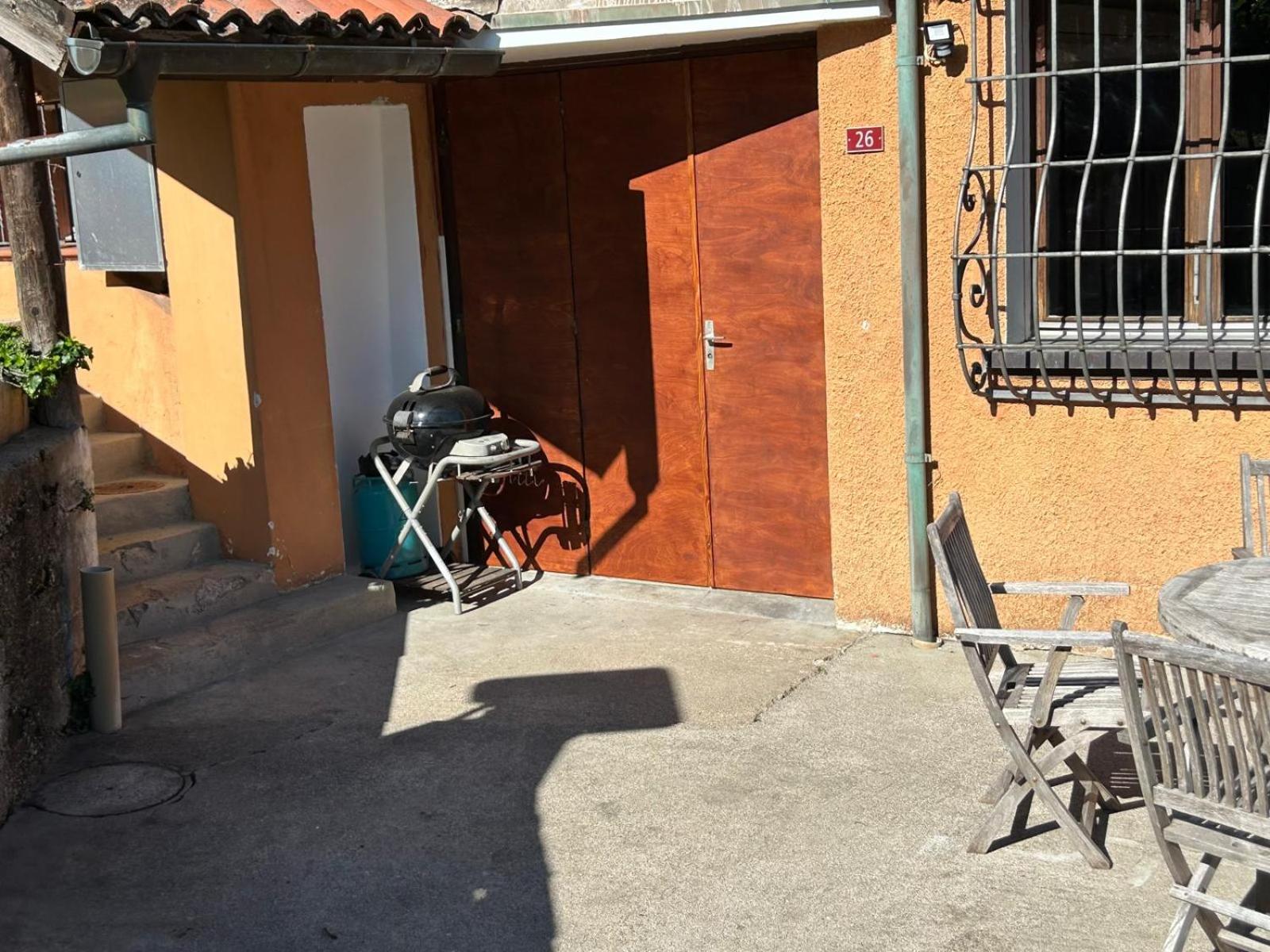 Ara Gesa Old Cottage