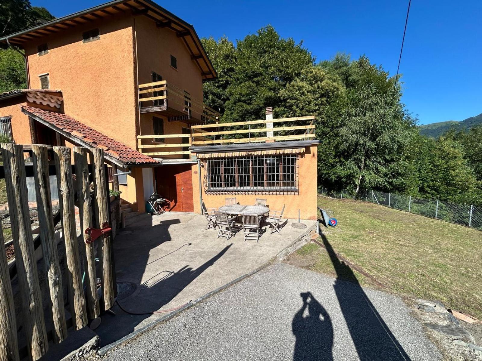 Ara Gesa Old Cottage
