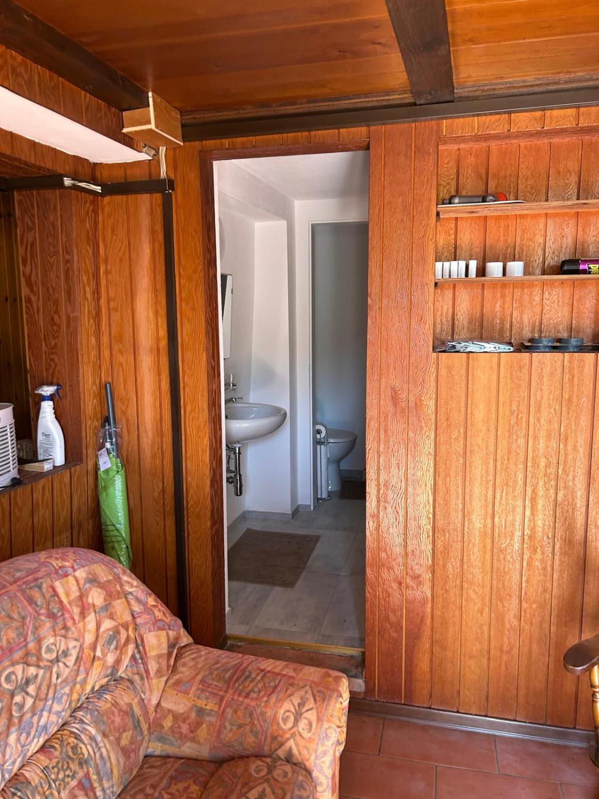 Ara Gesa Old Cottage