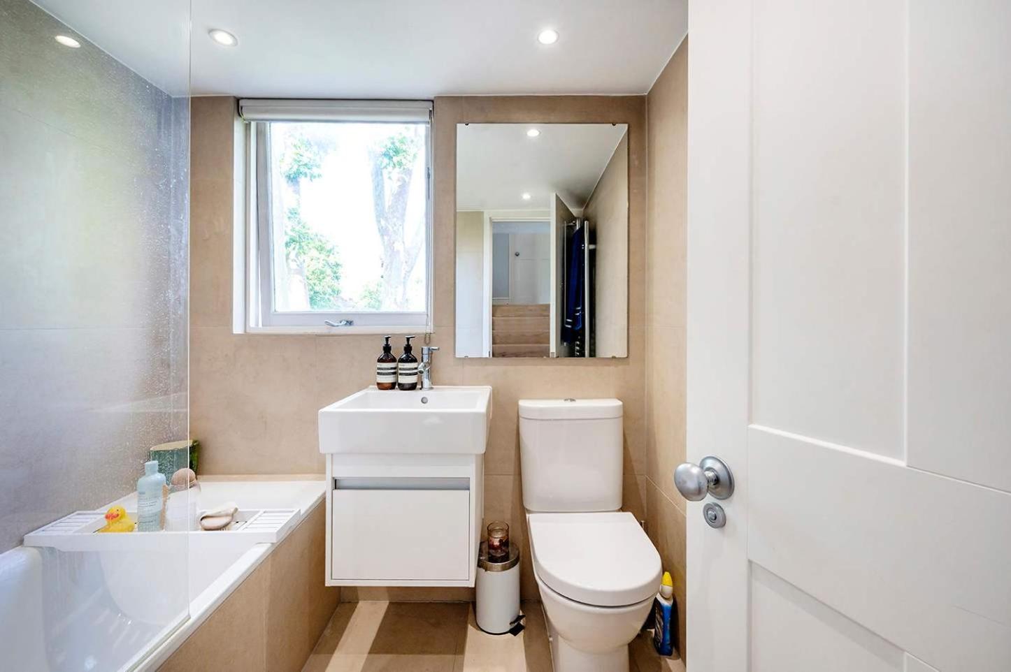 The Light Chambers Notting Hill- by Out of Office Lifestyle
