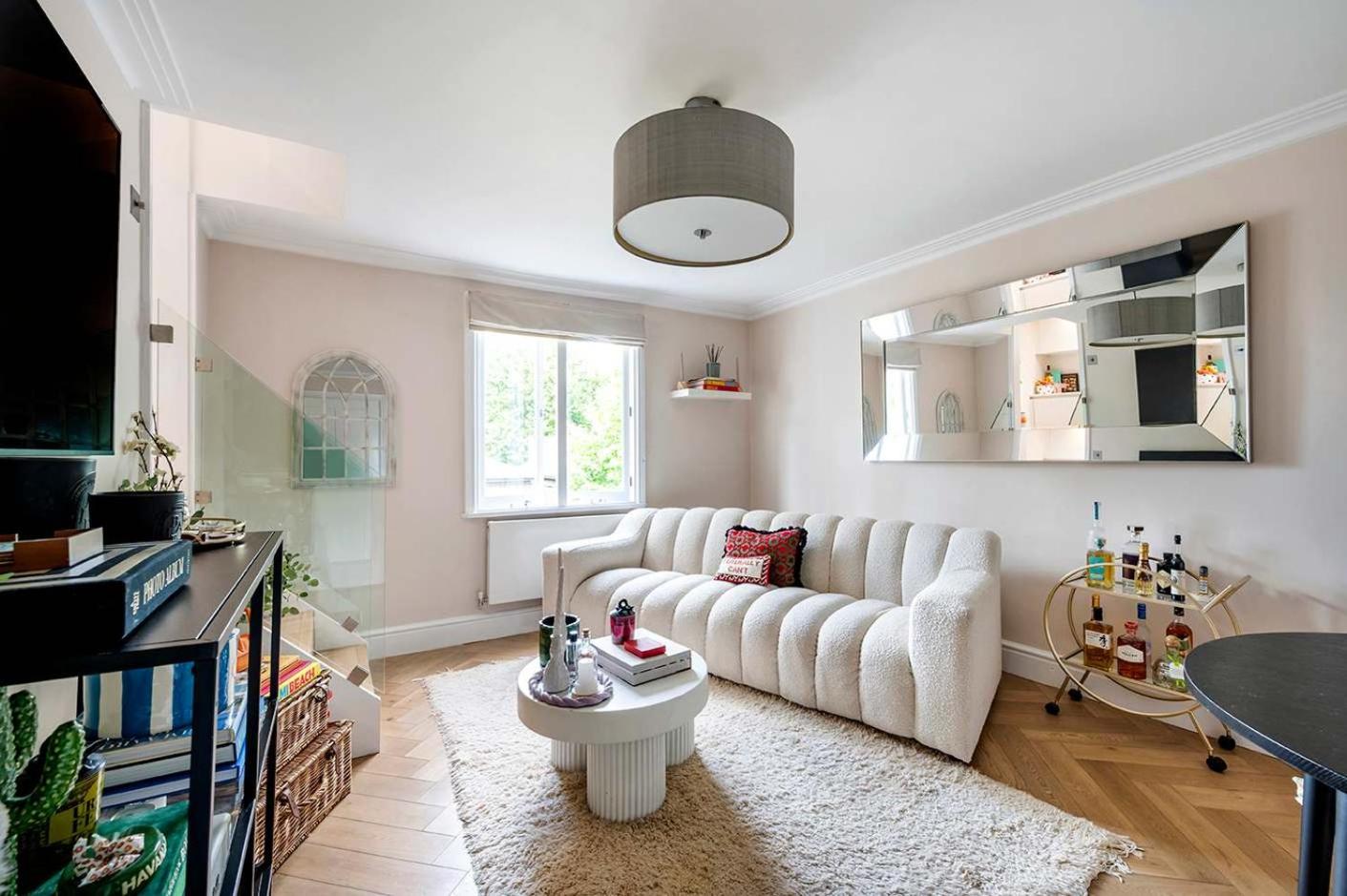 The Light Chambers Notting Hill- by Out of Office Lifestyle