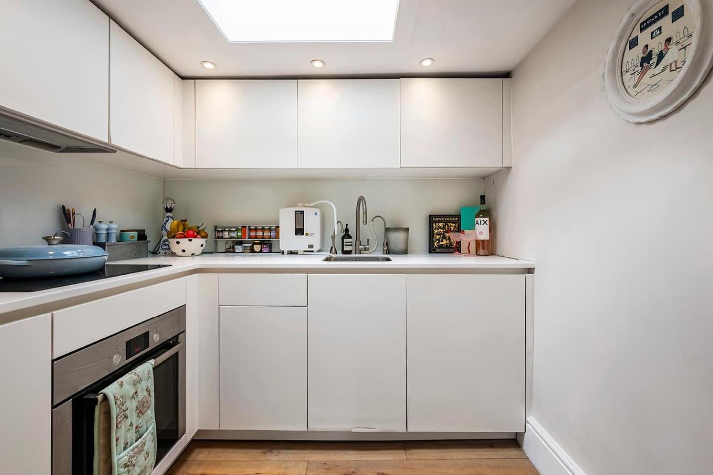 The Light Chambers Notting Hill- by Out of Office Lifestyle
