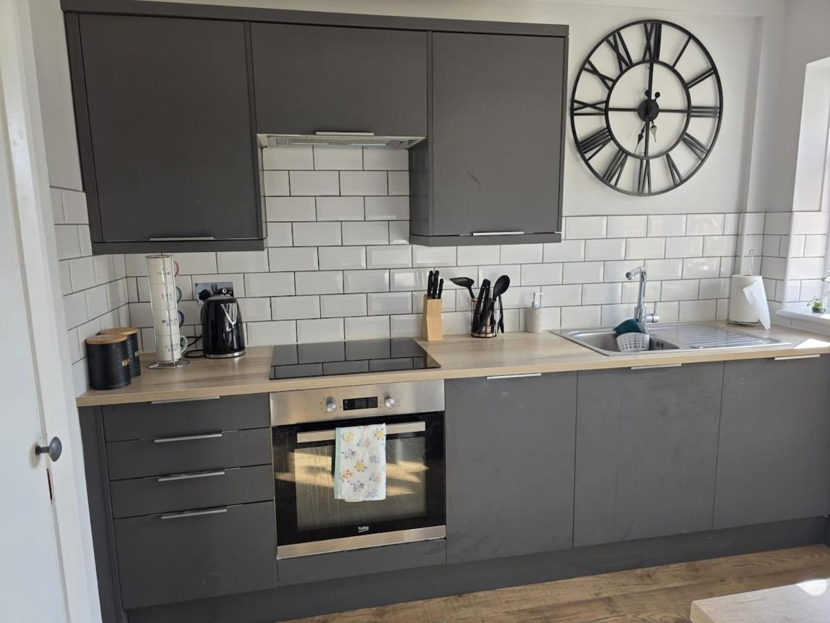 Charming Canterbury Central 3 Bedroom House - Garden views