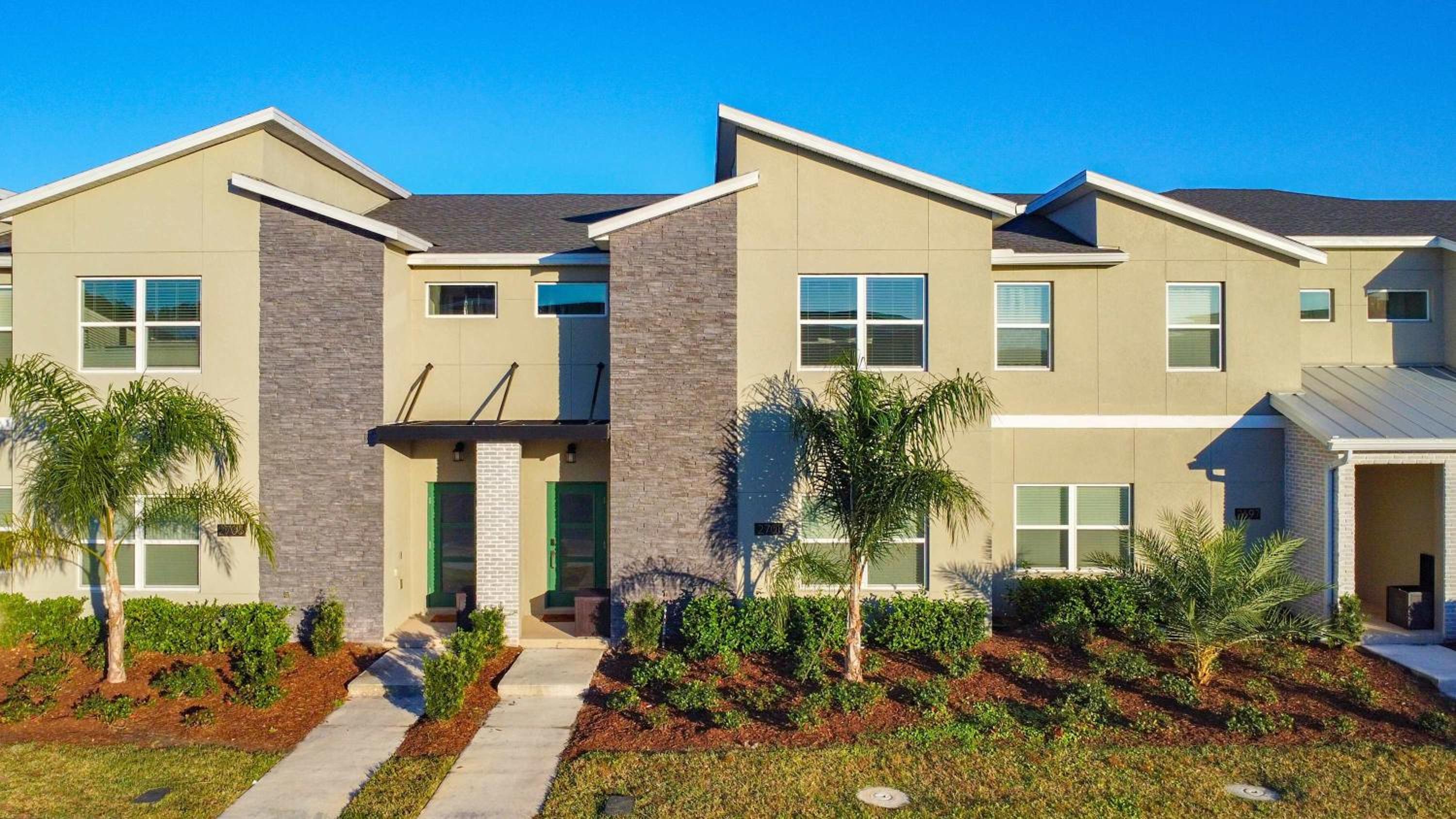 Impressive Hideaway with Private Pool and access to 2 Clubhouses