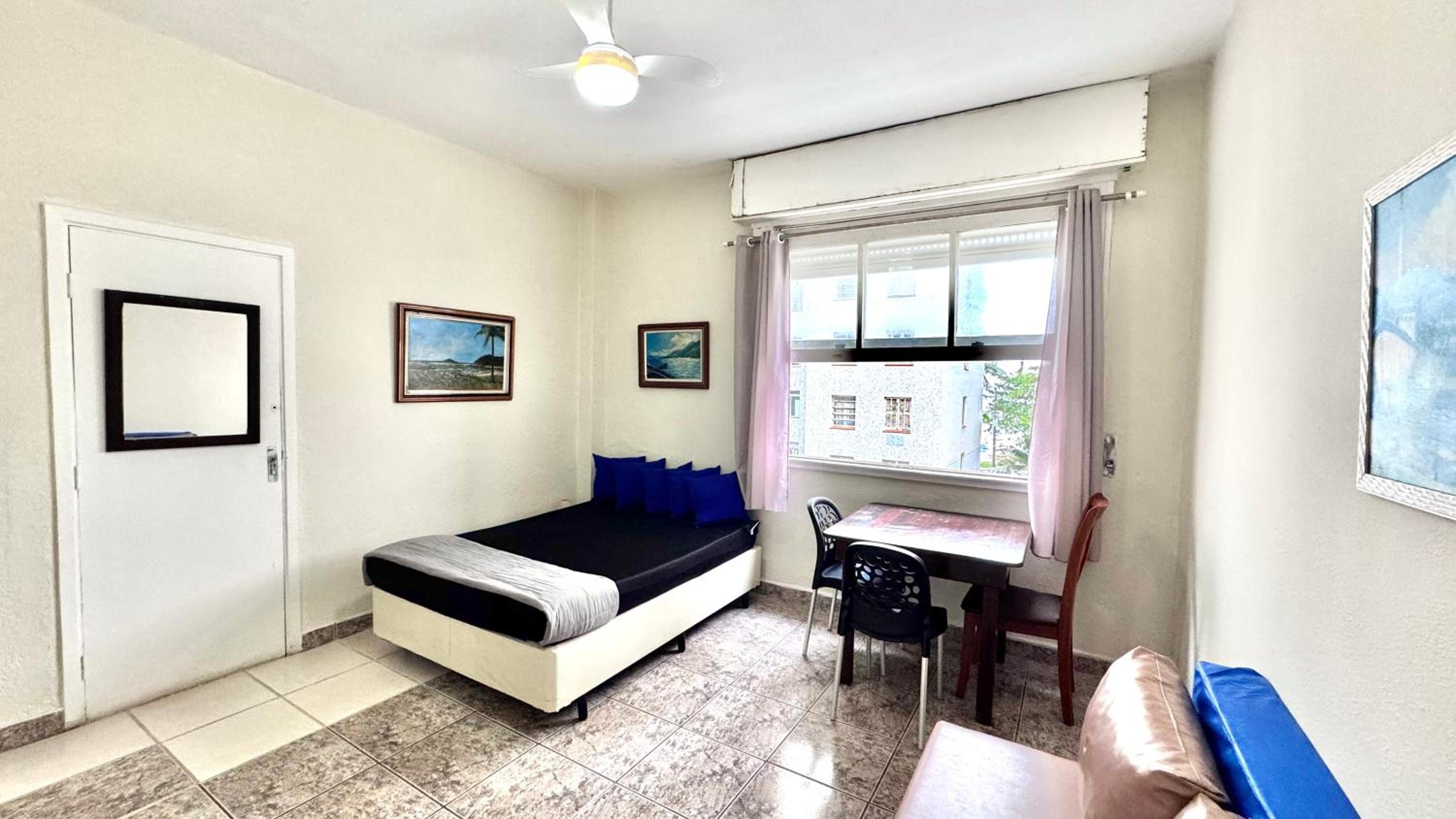 Studio 308 nas Pitangueiras - na quadra da praia!