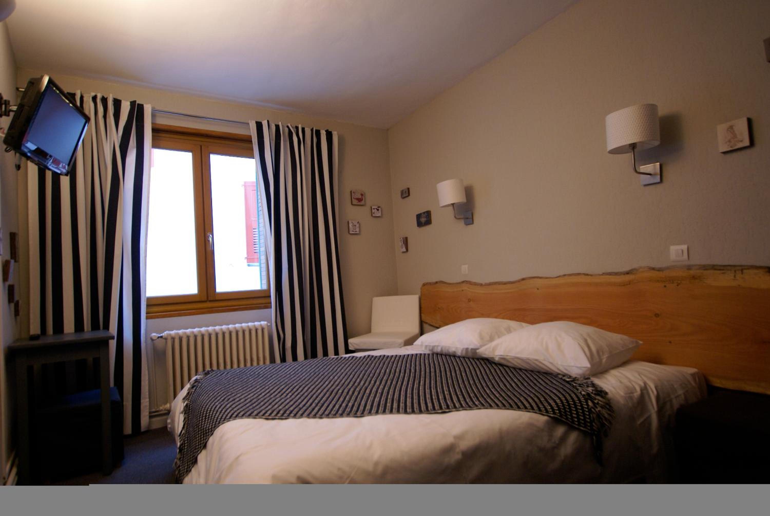 Hotel de la Placette Barcelonnette - Property Image 101