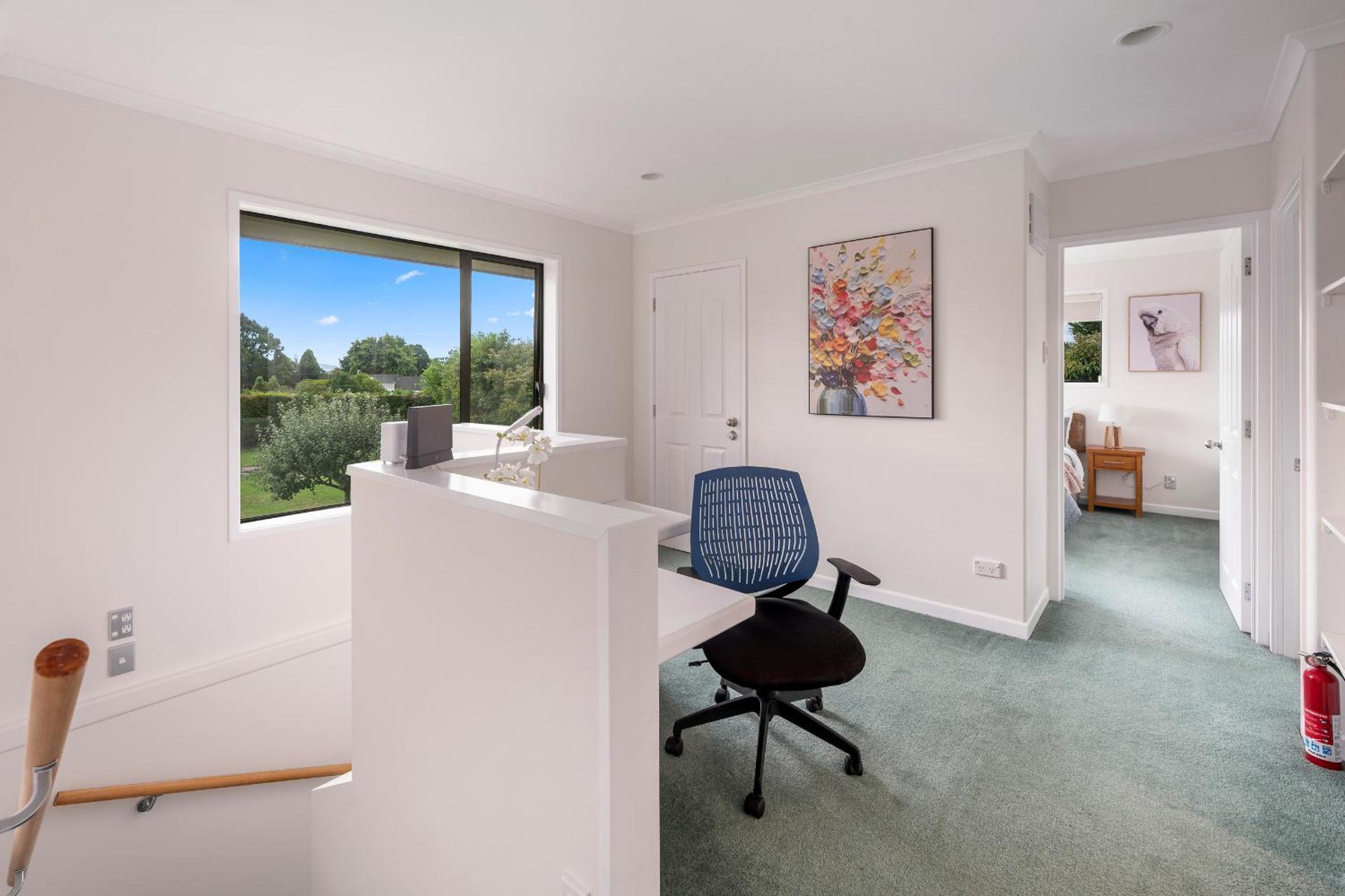 Spacious Rotorua Family Retreat with Huge Garden - Up to 11 Guests