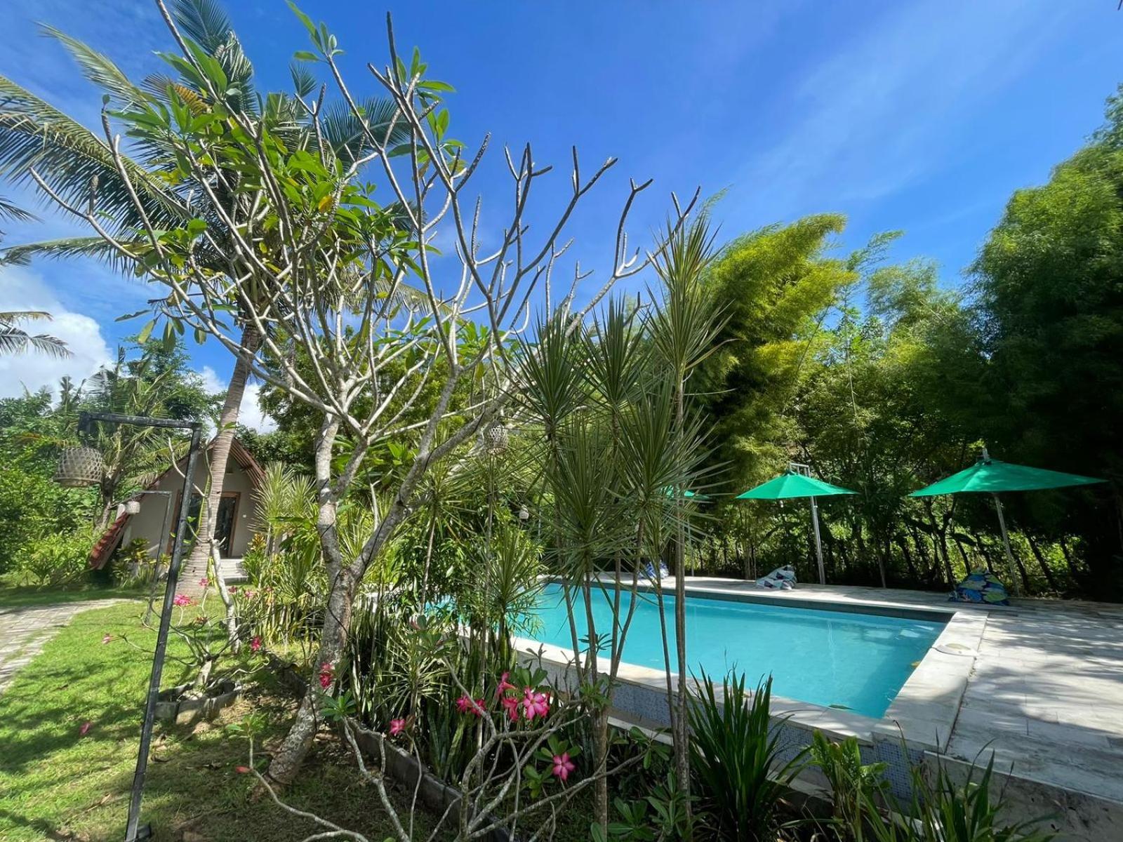 Apit Lawang Villas