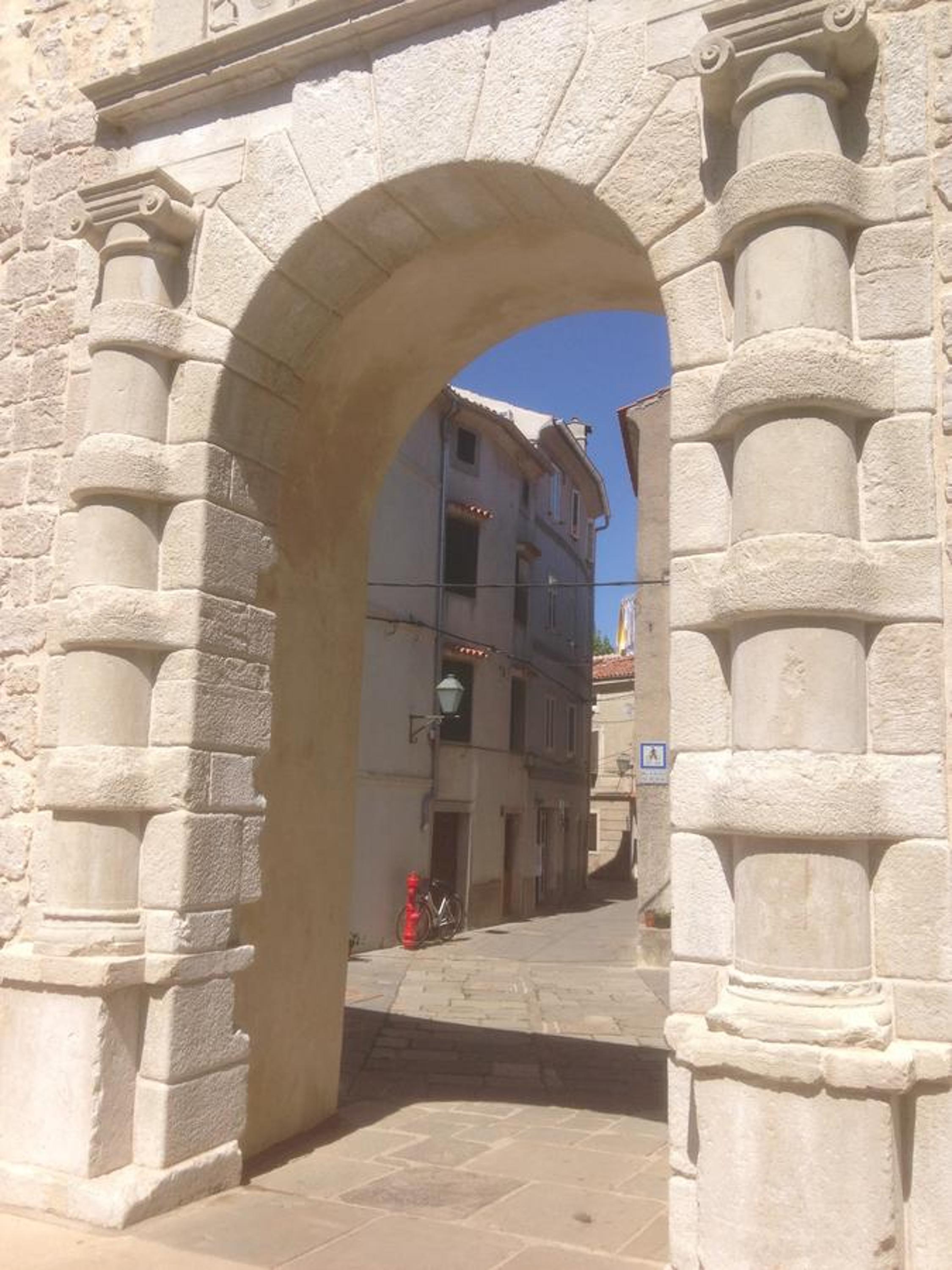 Photo 35